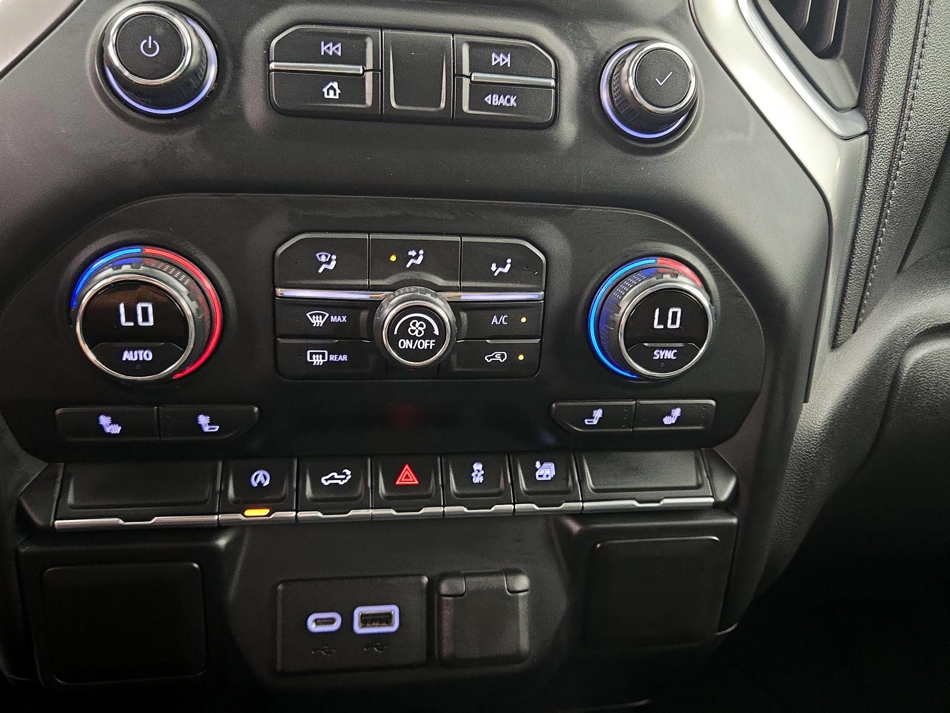 Thumbnail: 2019 Chevrolet Silverado 1500 - 16