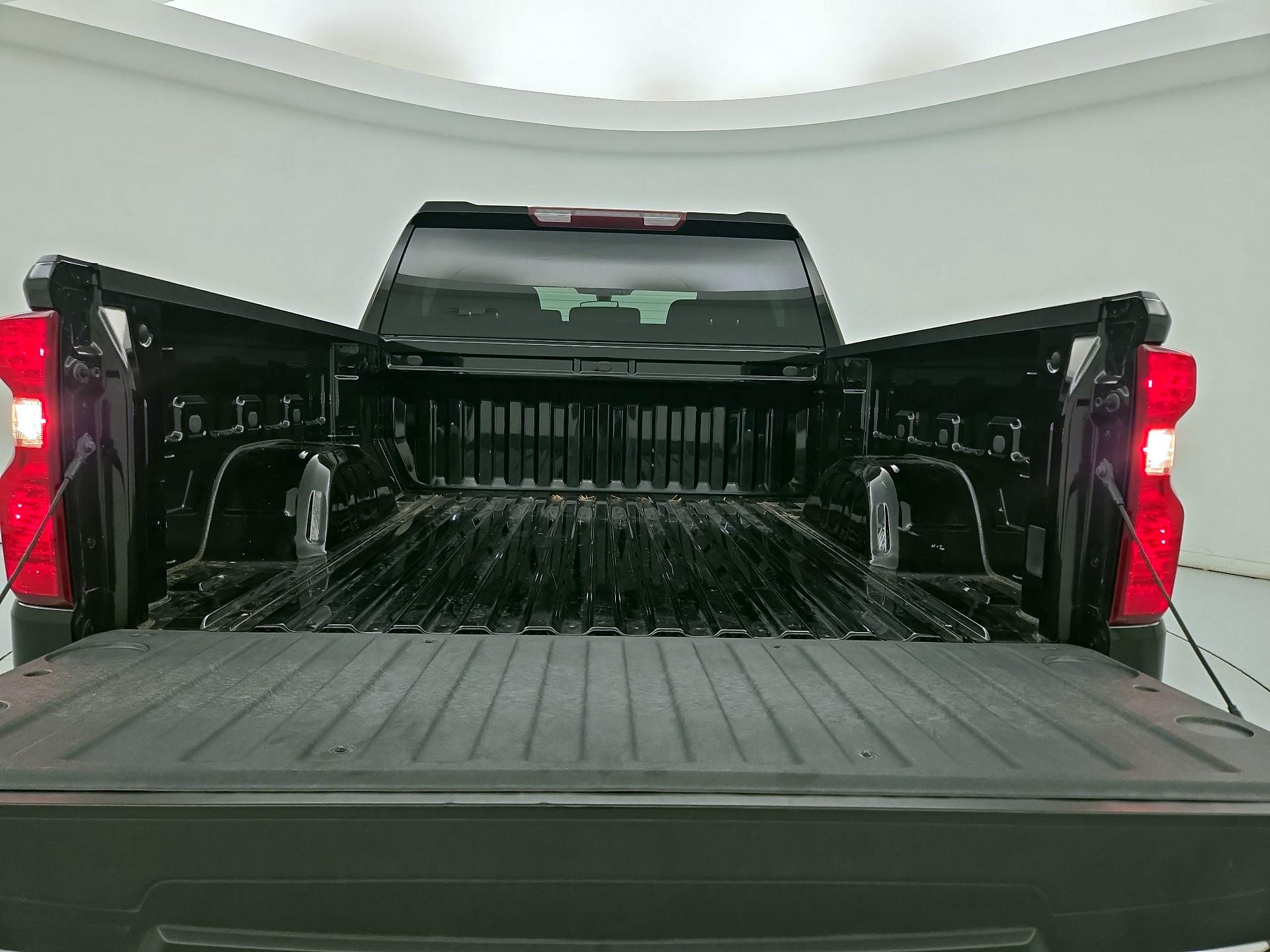 Thumbnail: 2019 Chevrolet Silverado 1500 - 20