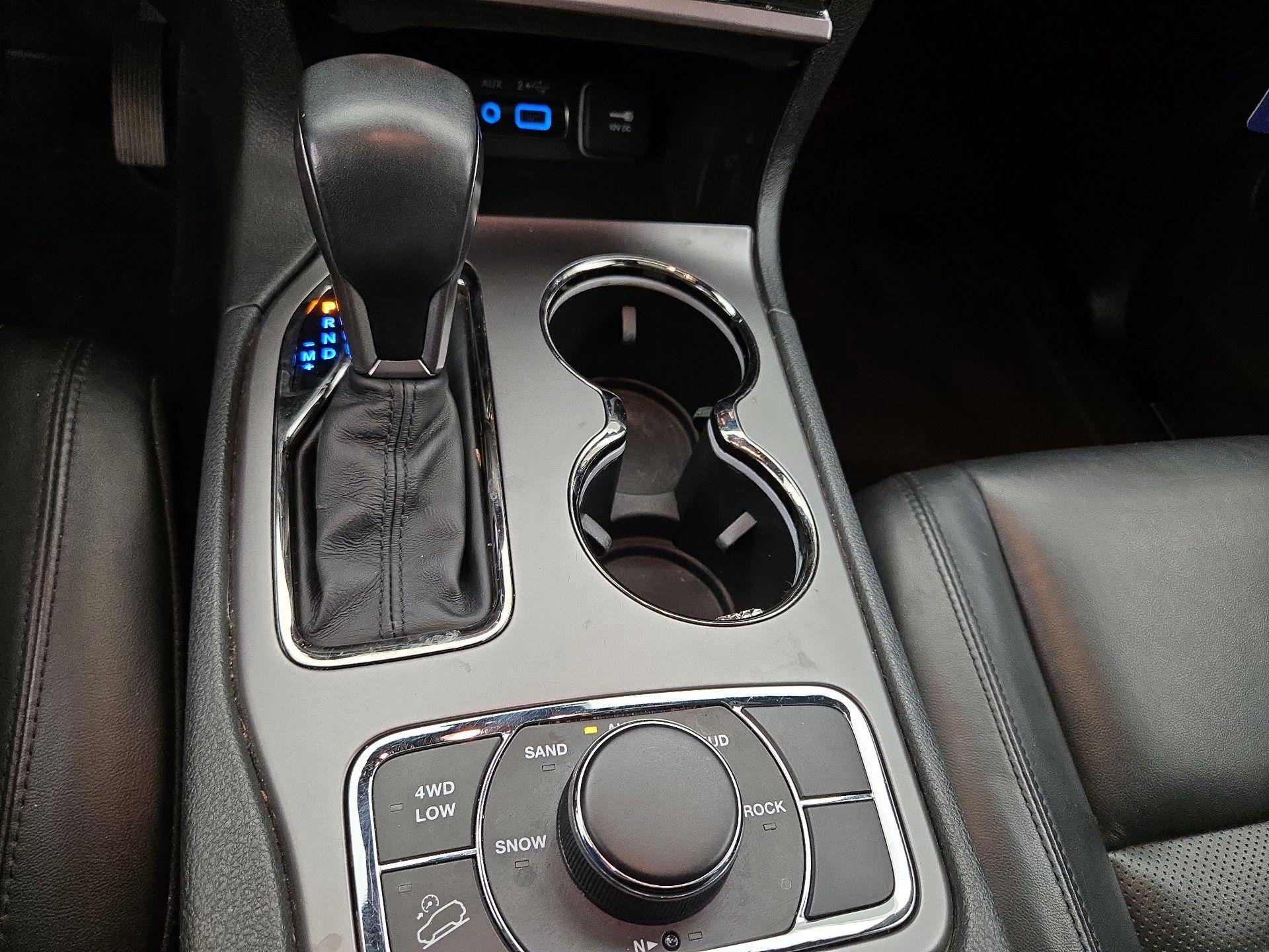 Thumbnail: 2019 Jeep Grand Cherokee - 18