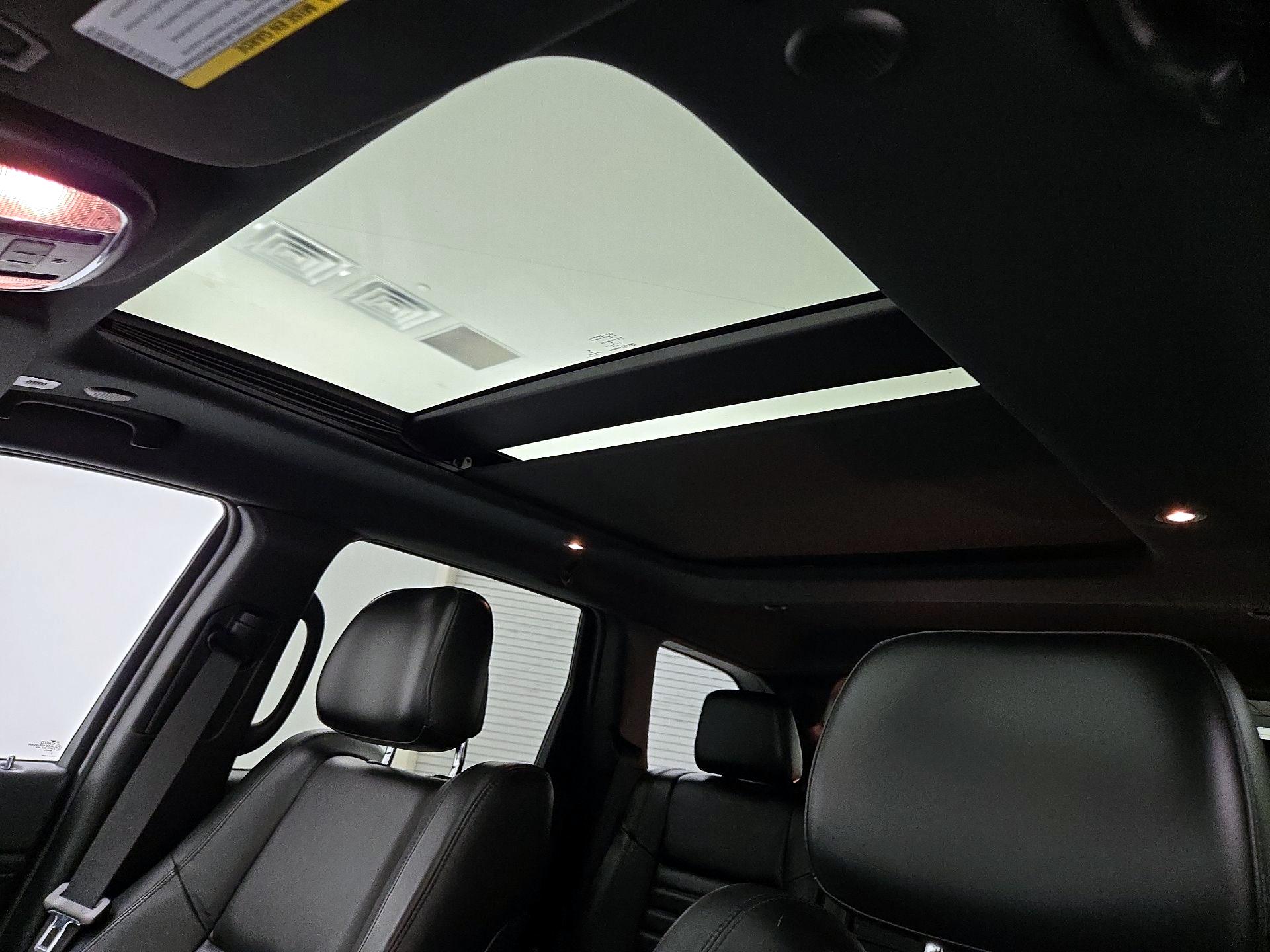 Thumbnail: 2019 Jeep Grand Cherokee - 20