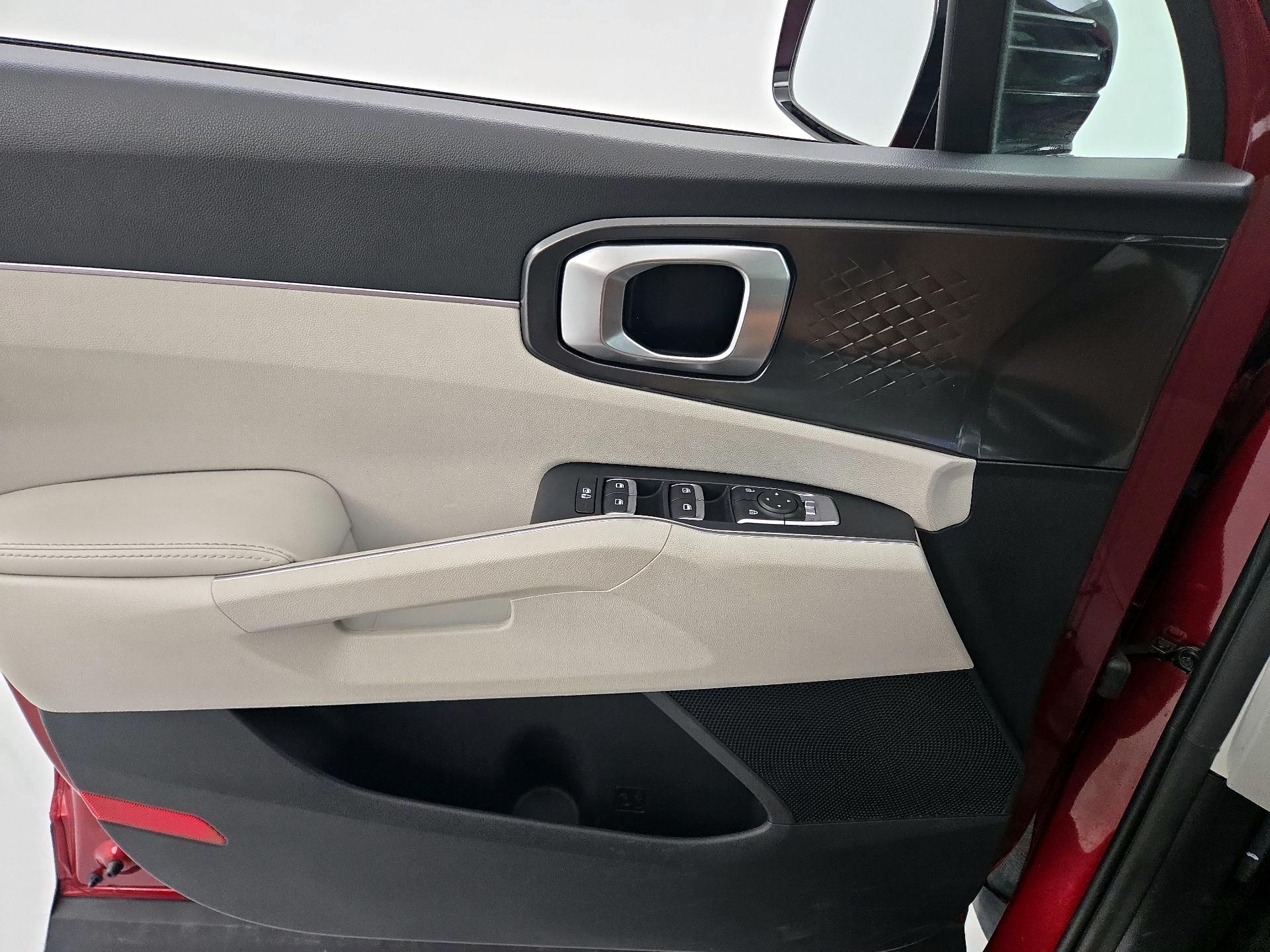 Thumbnail: 2021 Kia Sorento - 12