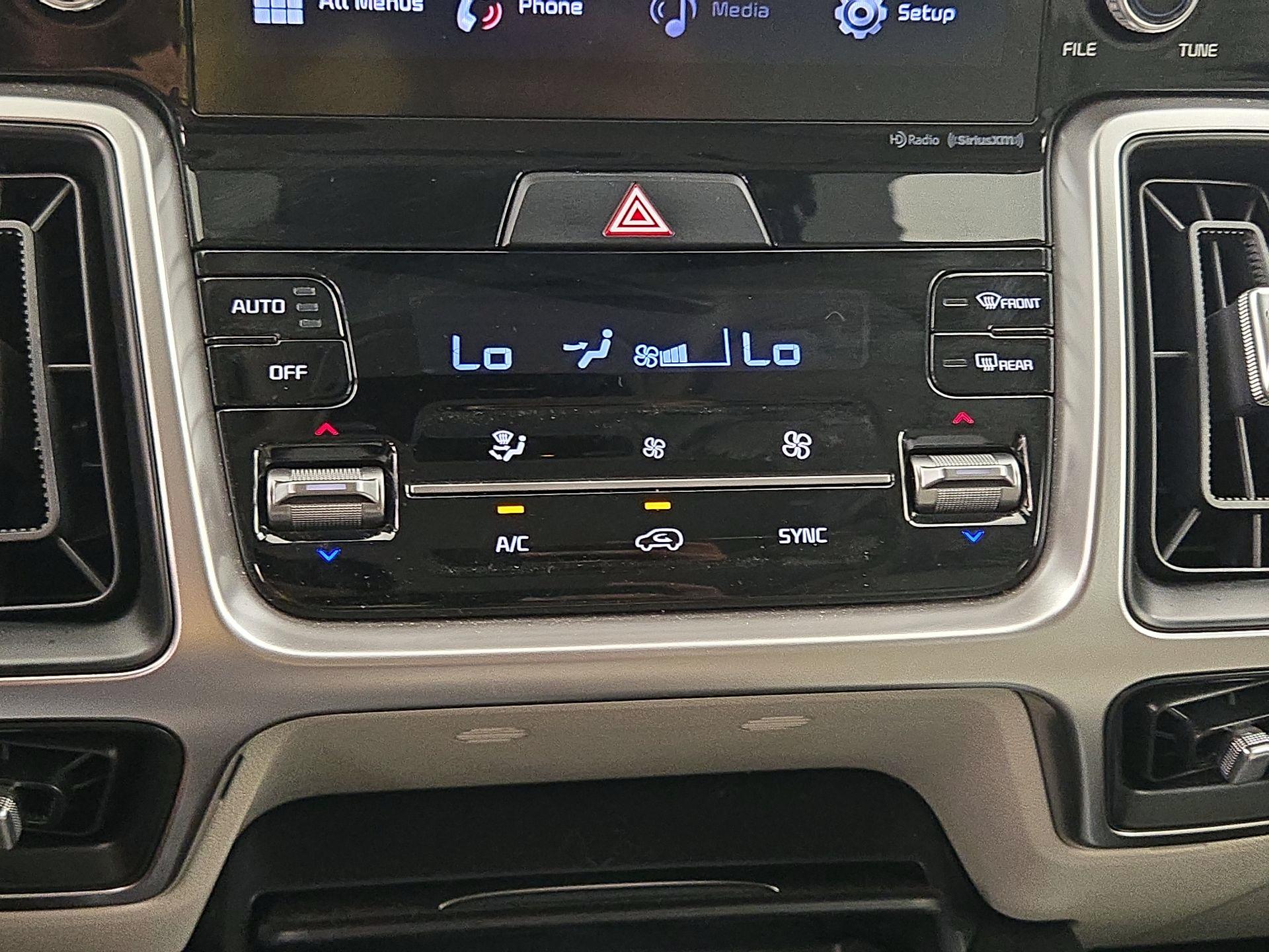 Thumbnail: 2021 Kia Sorento - 16