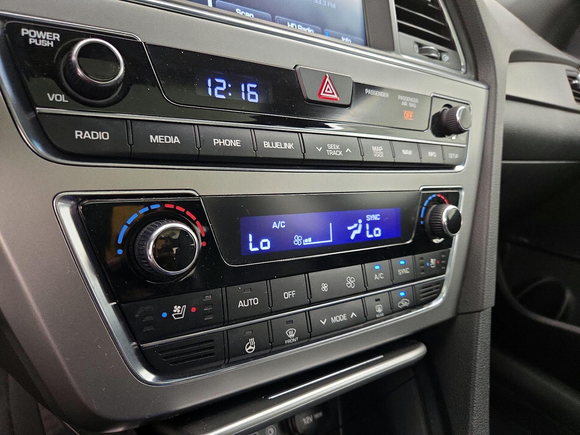 Thumbnail: 2016 Hyundai Sonata - 17