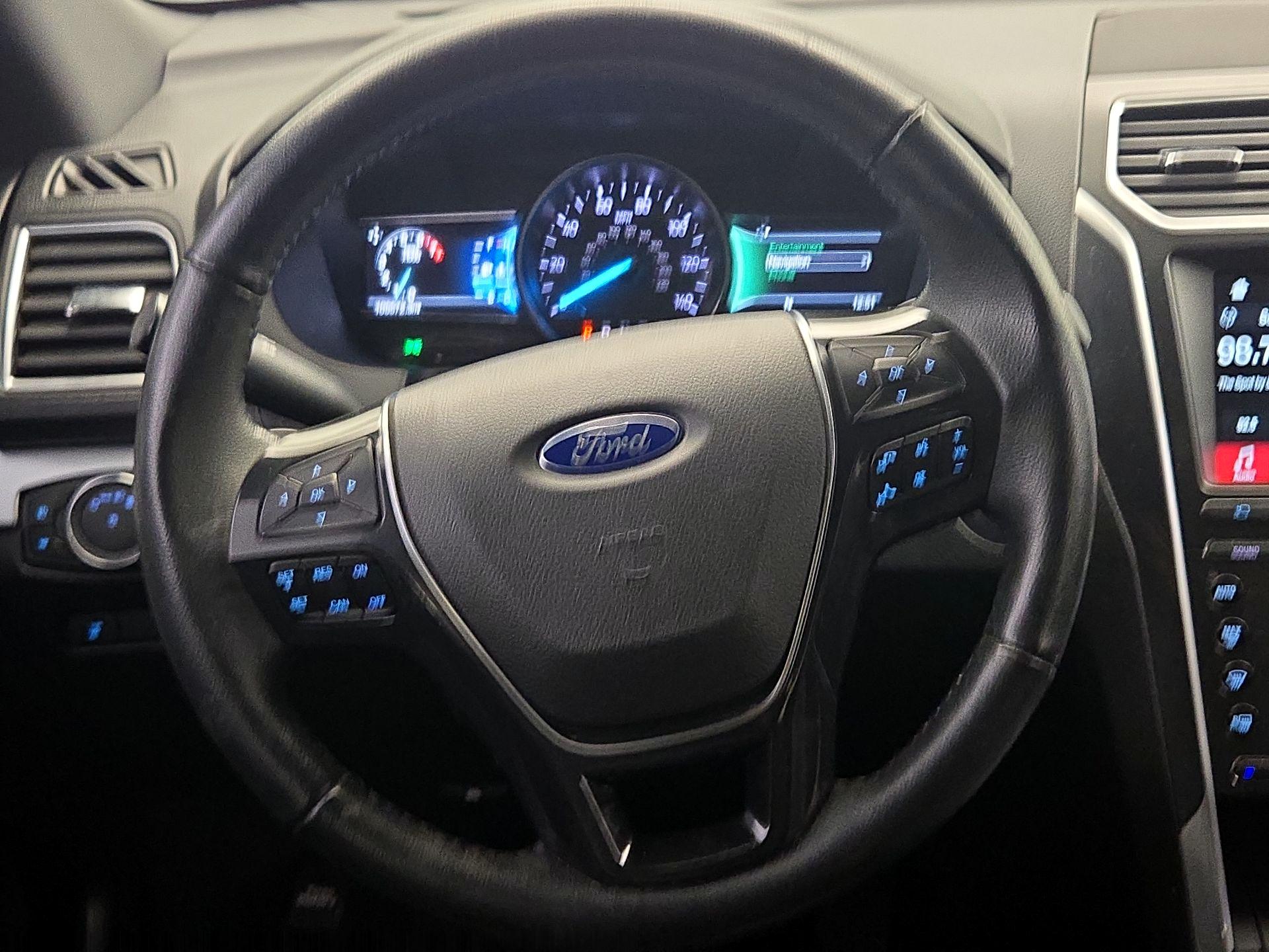 Thumbnail: 2017 Ford Explorer - 10