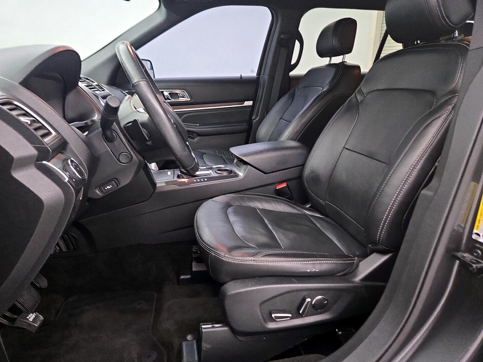 Thumbnail: 2017 Ford Explorer - 11