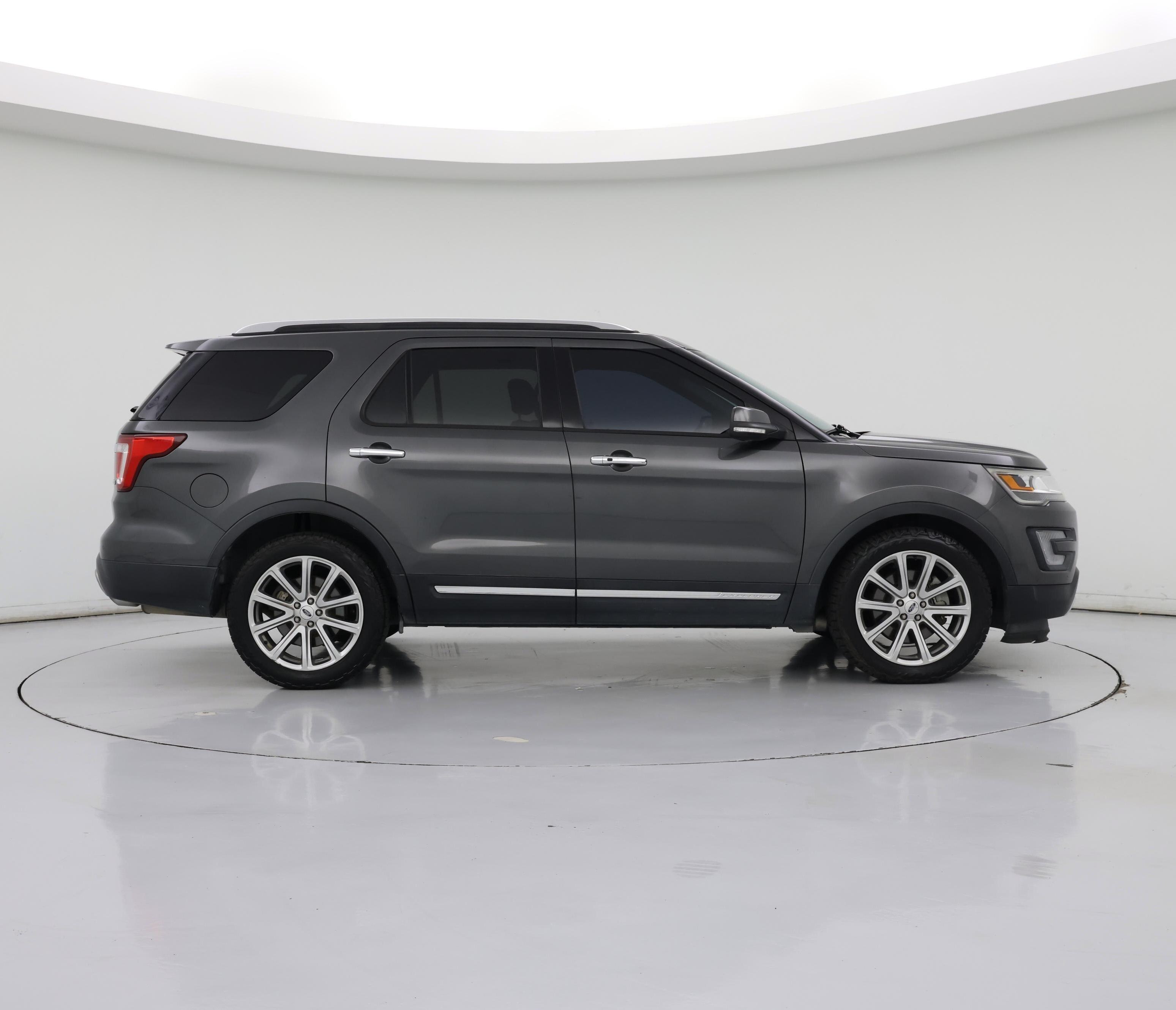 Thumbnail: 2017 Ford Explorer - 7