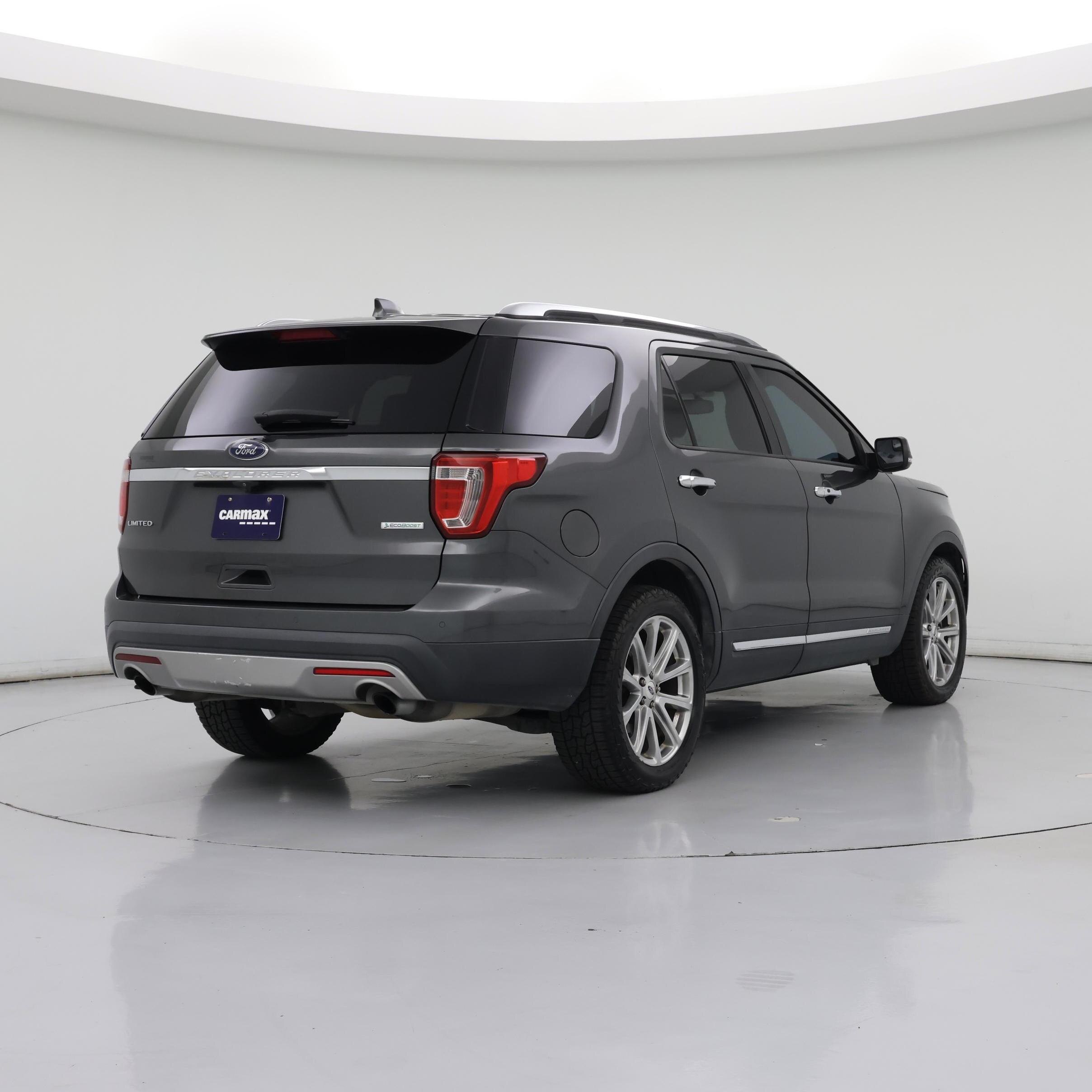Thumbnail: 2017 Ford Explorer - 8