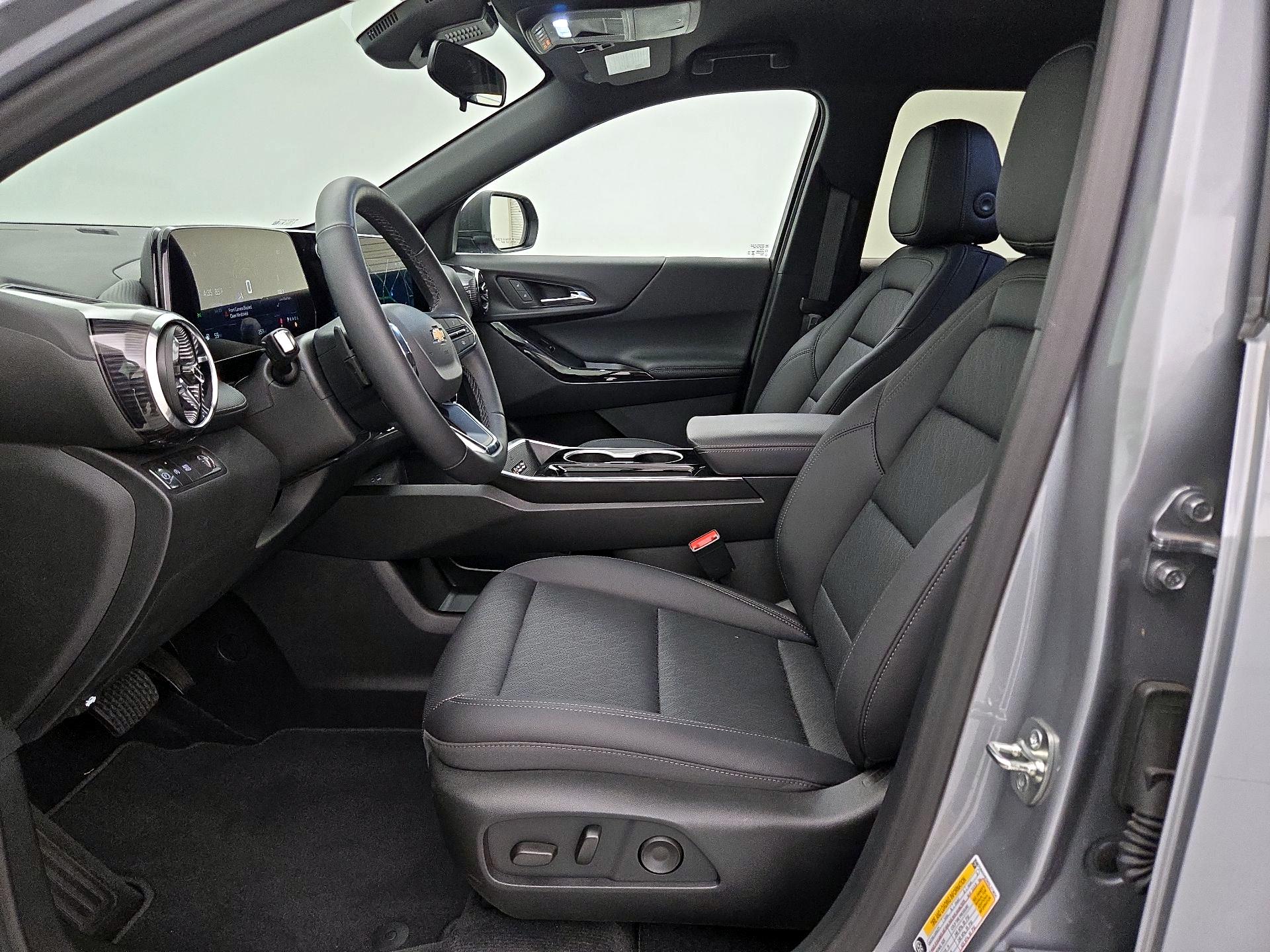 Thumbnail: 2025 Chevrolet Equinox - 11