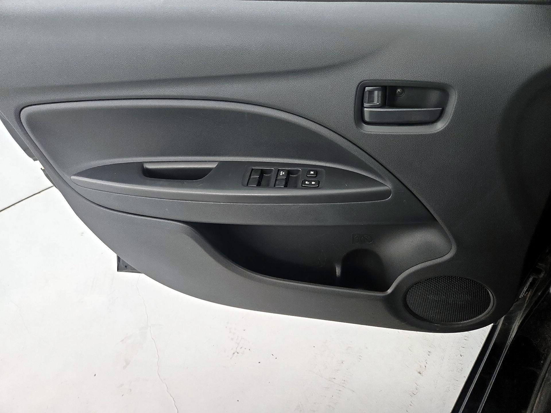 Thumbnail: 2019 Mitsubishi Mirage G4 - 12