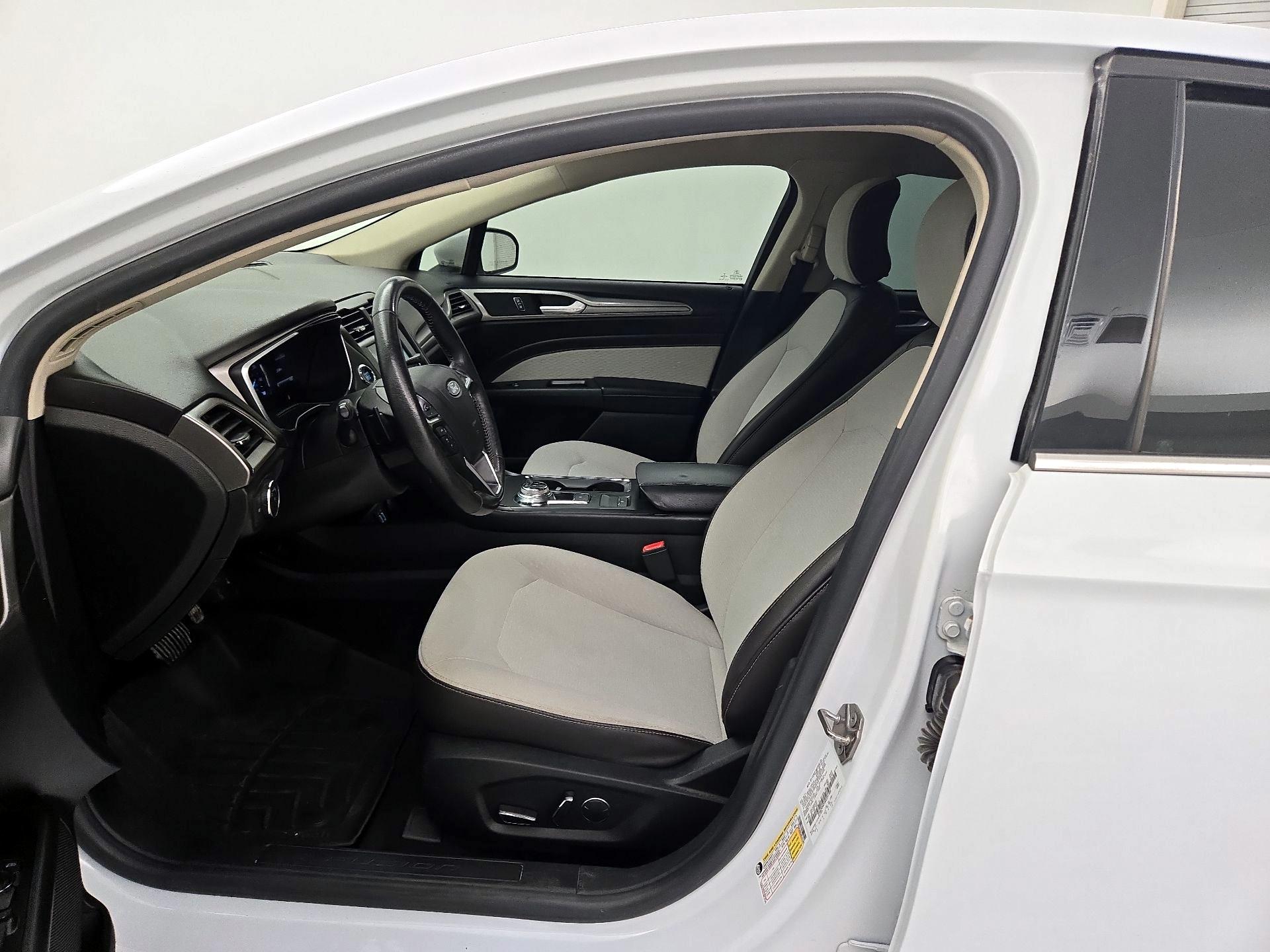 Thumbnail: 2019 Ford Fusion - 11