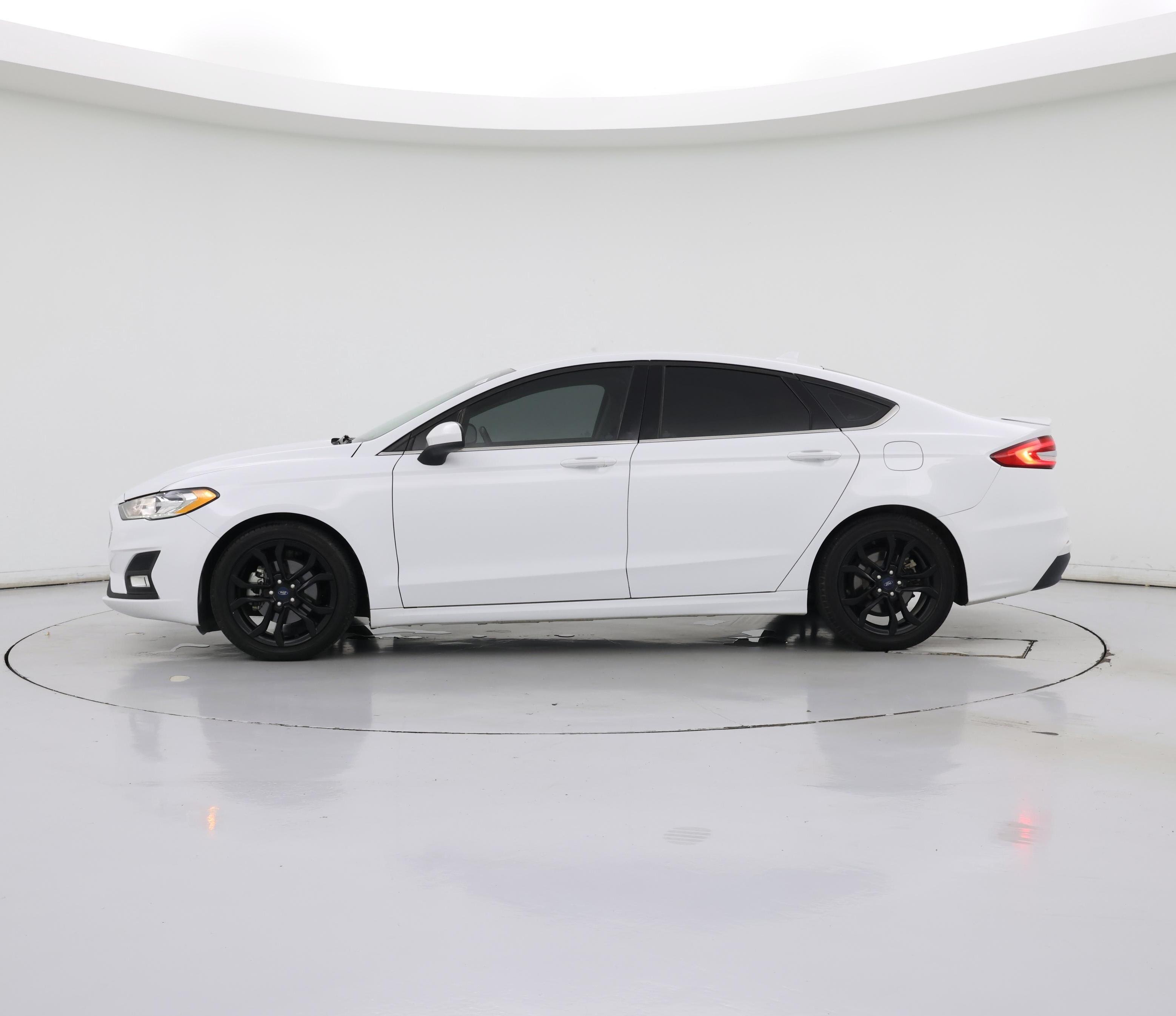 Thumbnail: 2019 Ford Fusion - 3