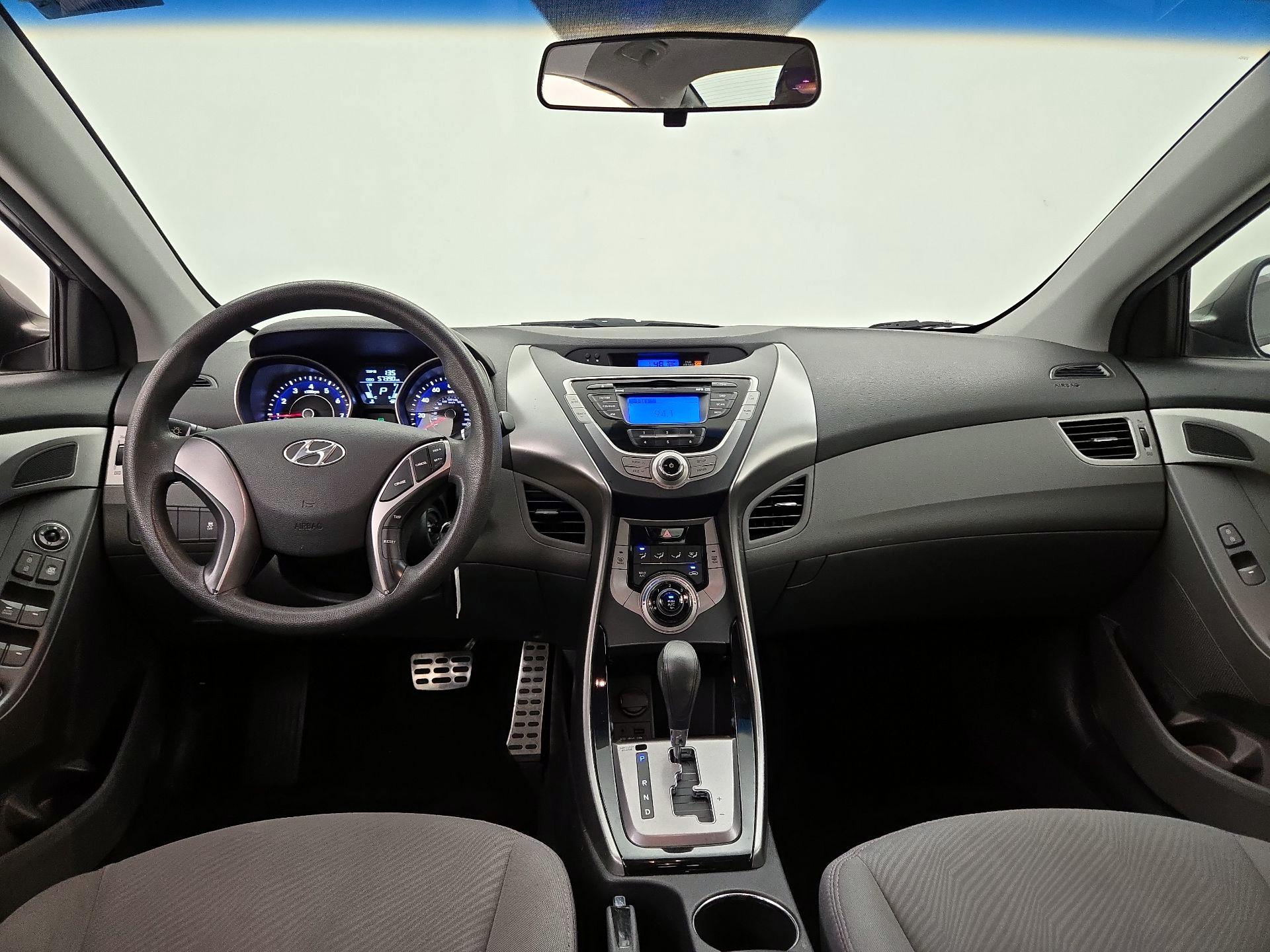 Thumbnail: 2013 Hyundai Elantra - 9