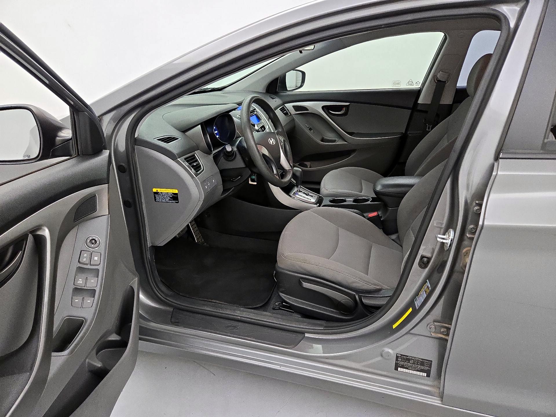 Thumbnail: 2013 Hyundai Elantra - 11
