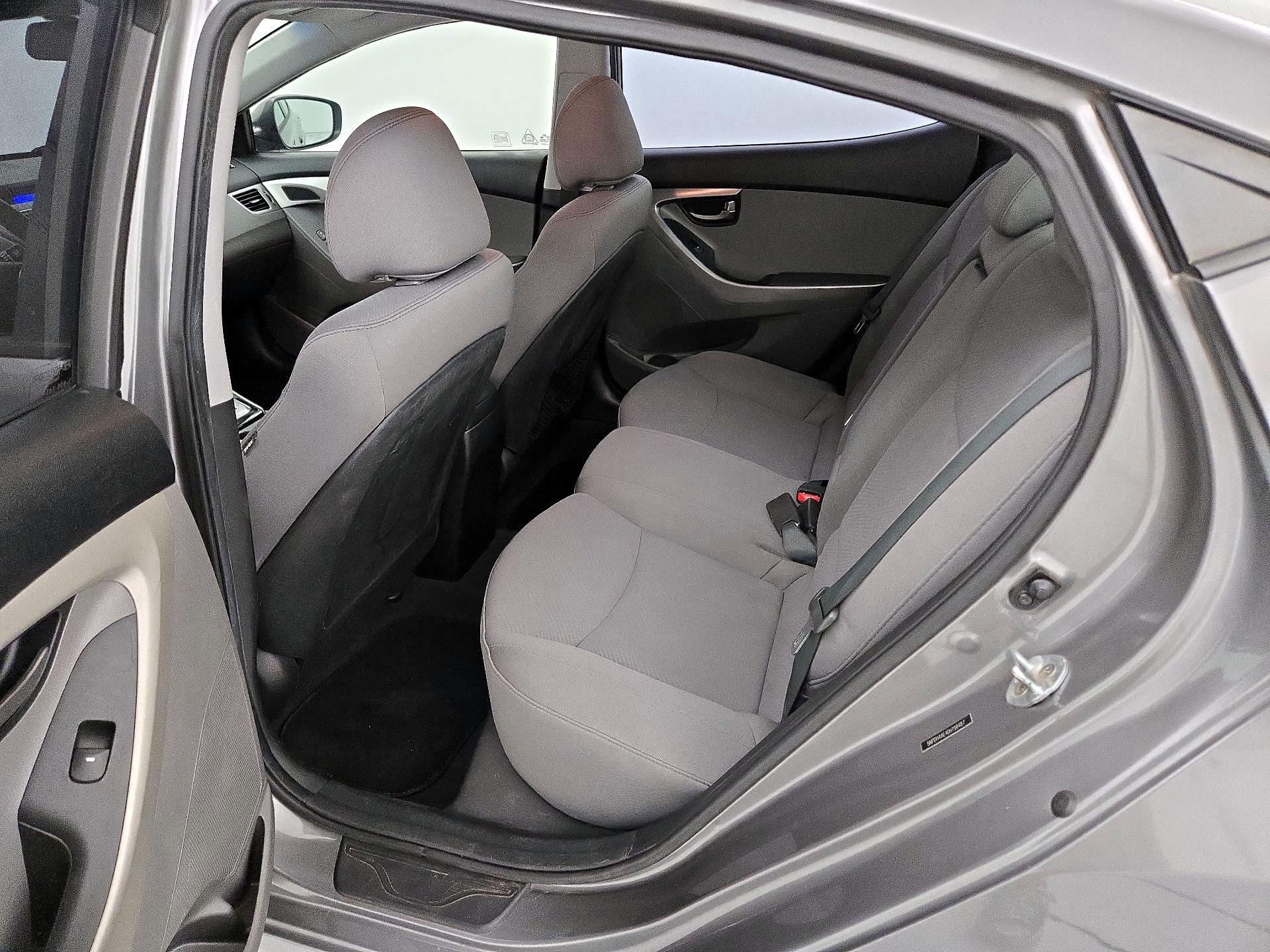 Thumbnail: 2013 Hyundai Elantra - 18