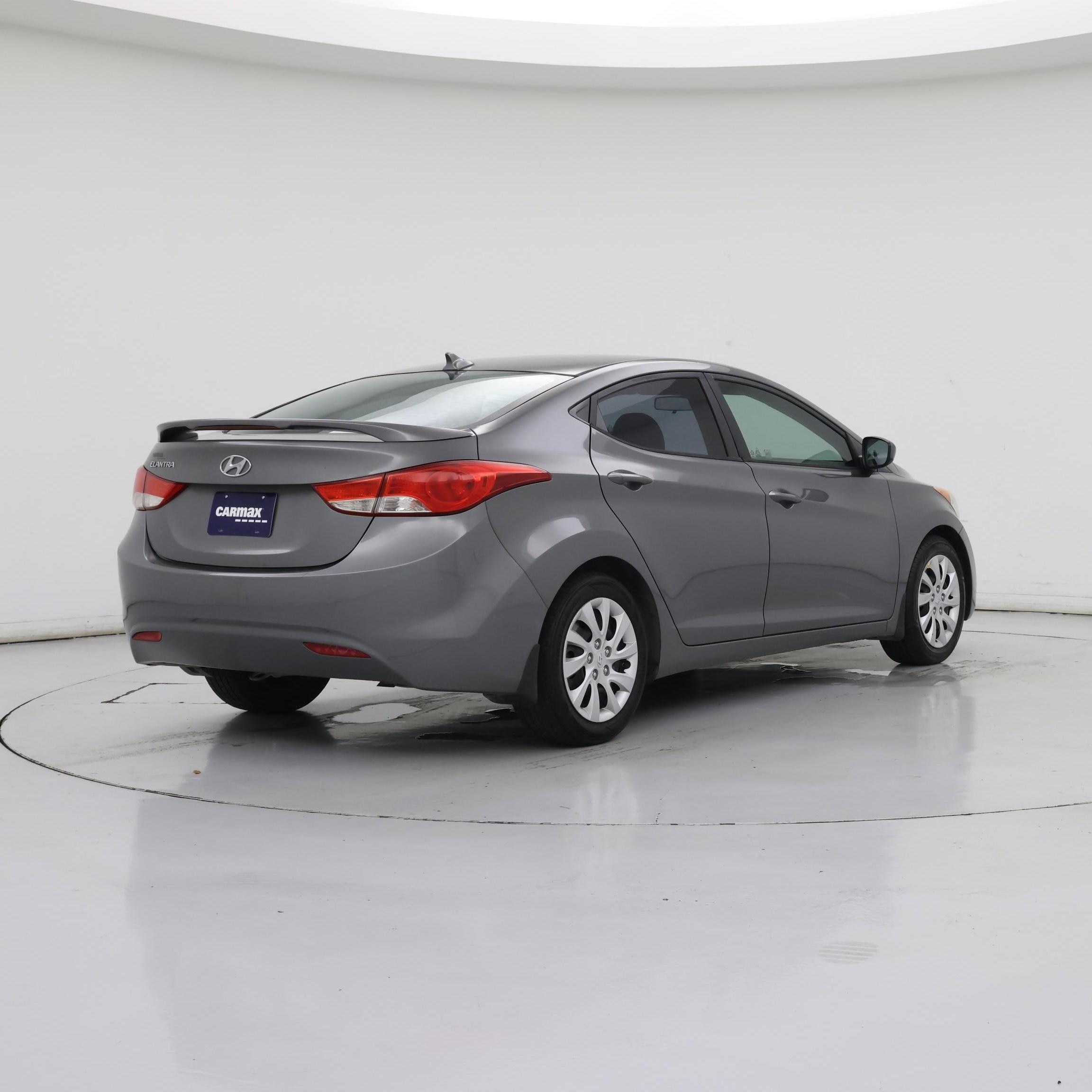 Thumbnail: 2013 Hyundai Elantra - 8