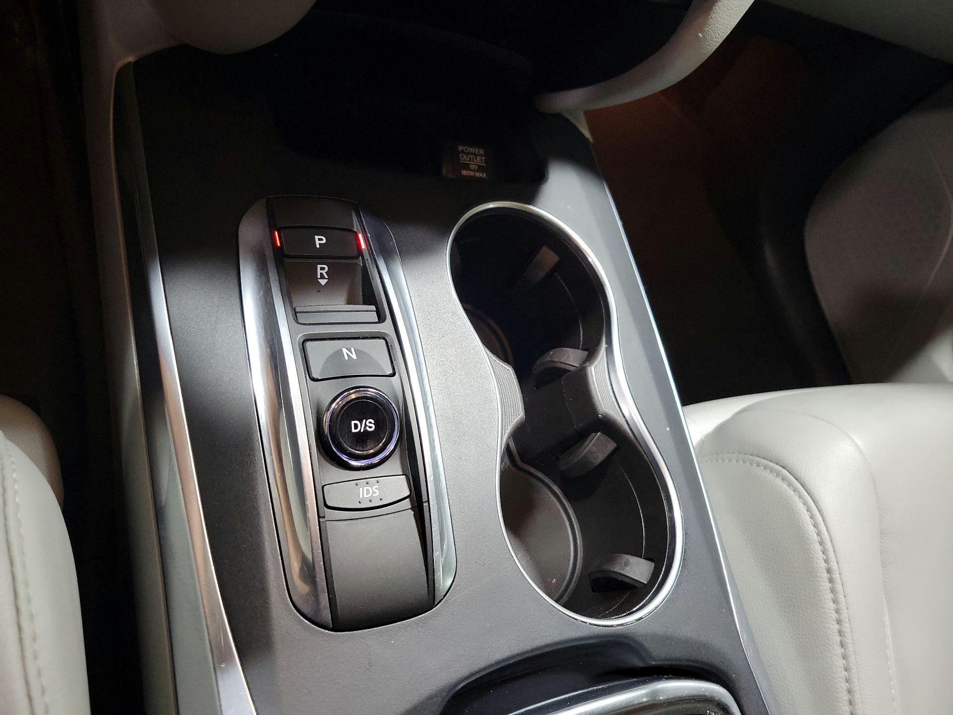 Thumbnail: 2016 Acura MDX - 17