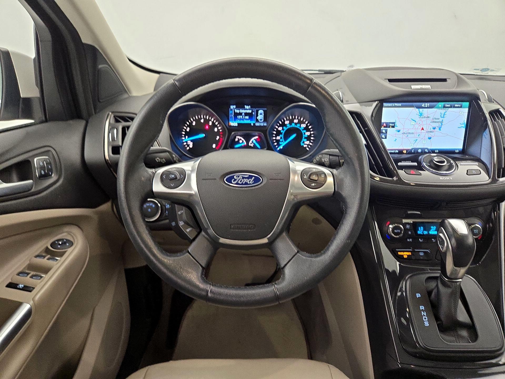 Thumbnail: 2015 Ford Escape - 10