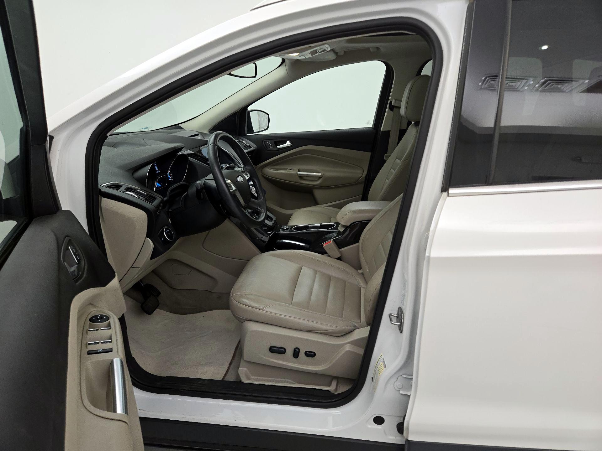 Thumbnail: 2015 Ford Escape - 11