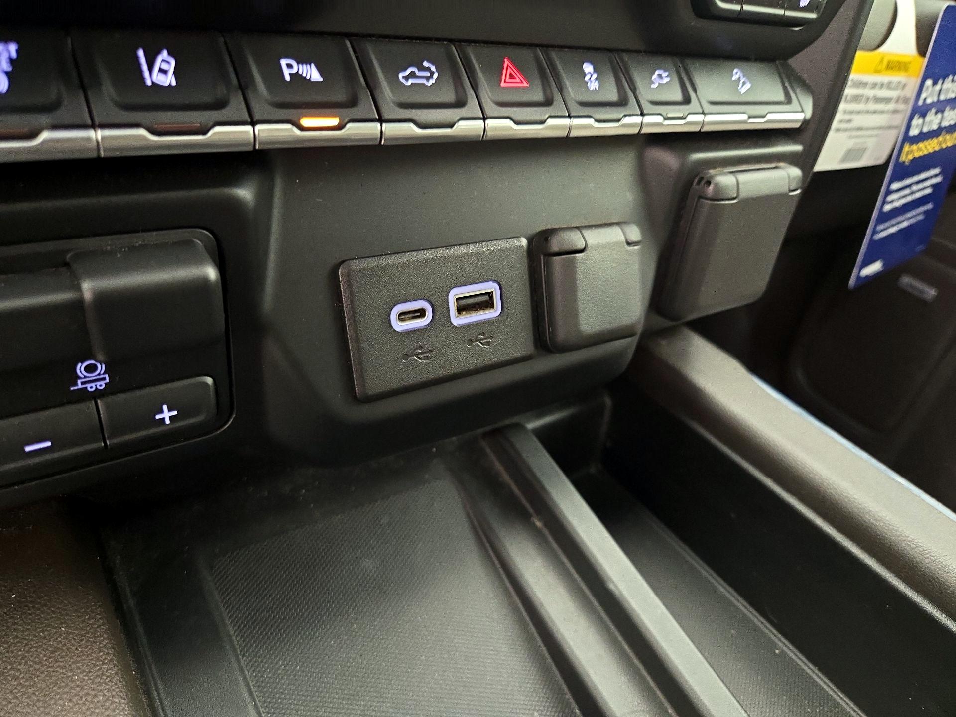 Thumbnail: 2020 Chevrolet Silverado 2500 - 19