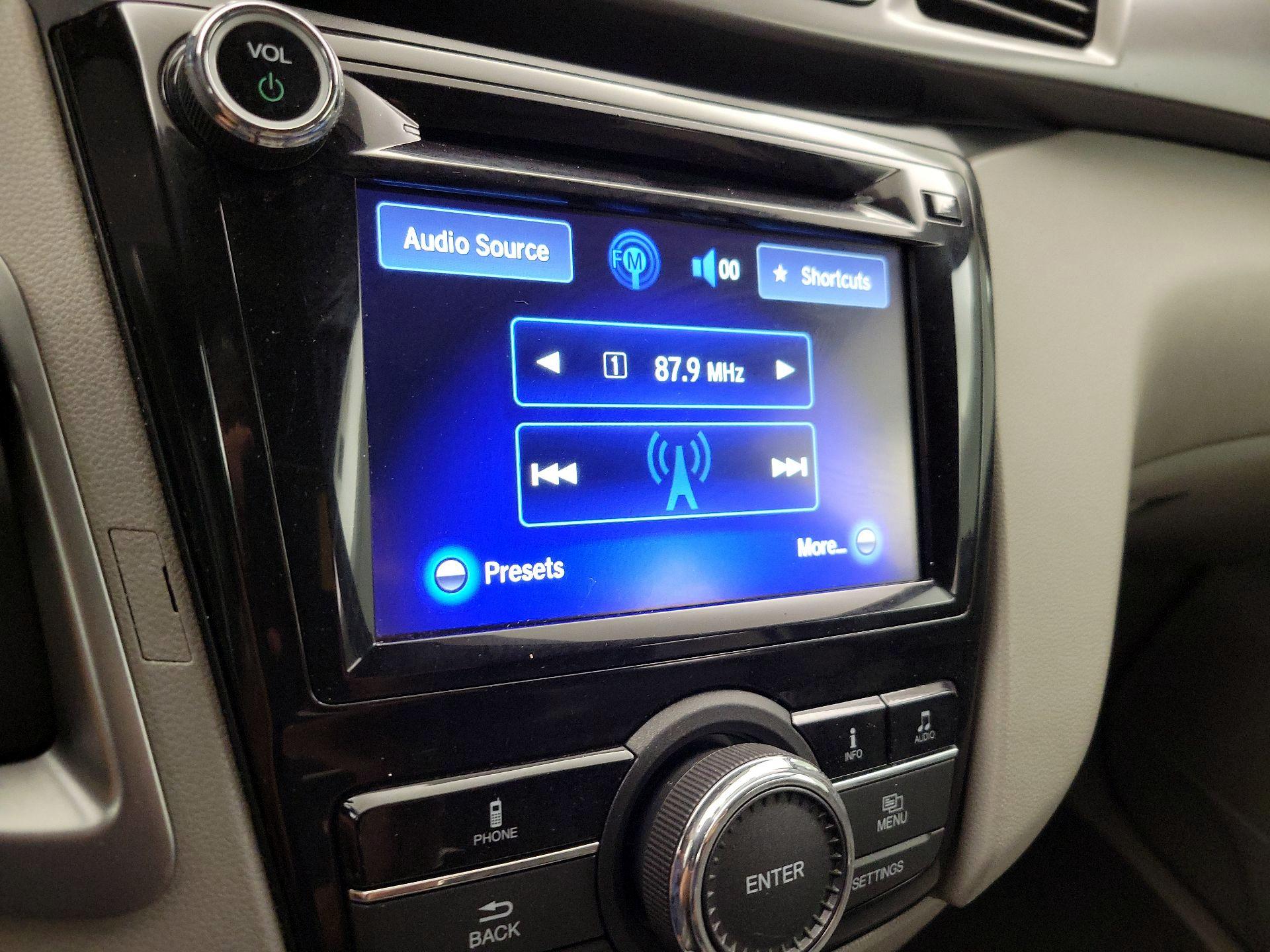Thumbnail: 2015 Honda Odyssey - 15