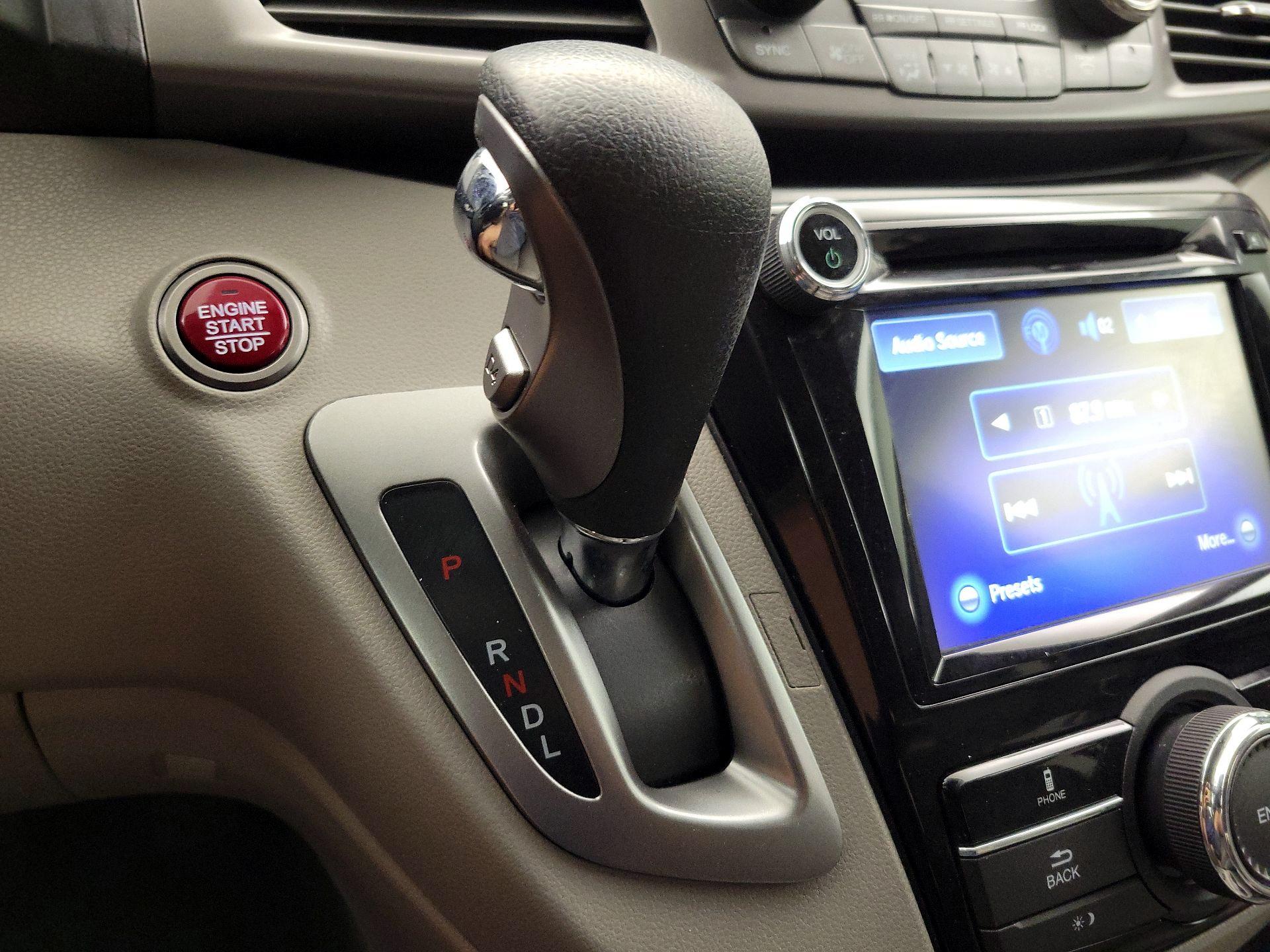 Thumbnail: 2015 Honda Odyssey - 17