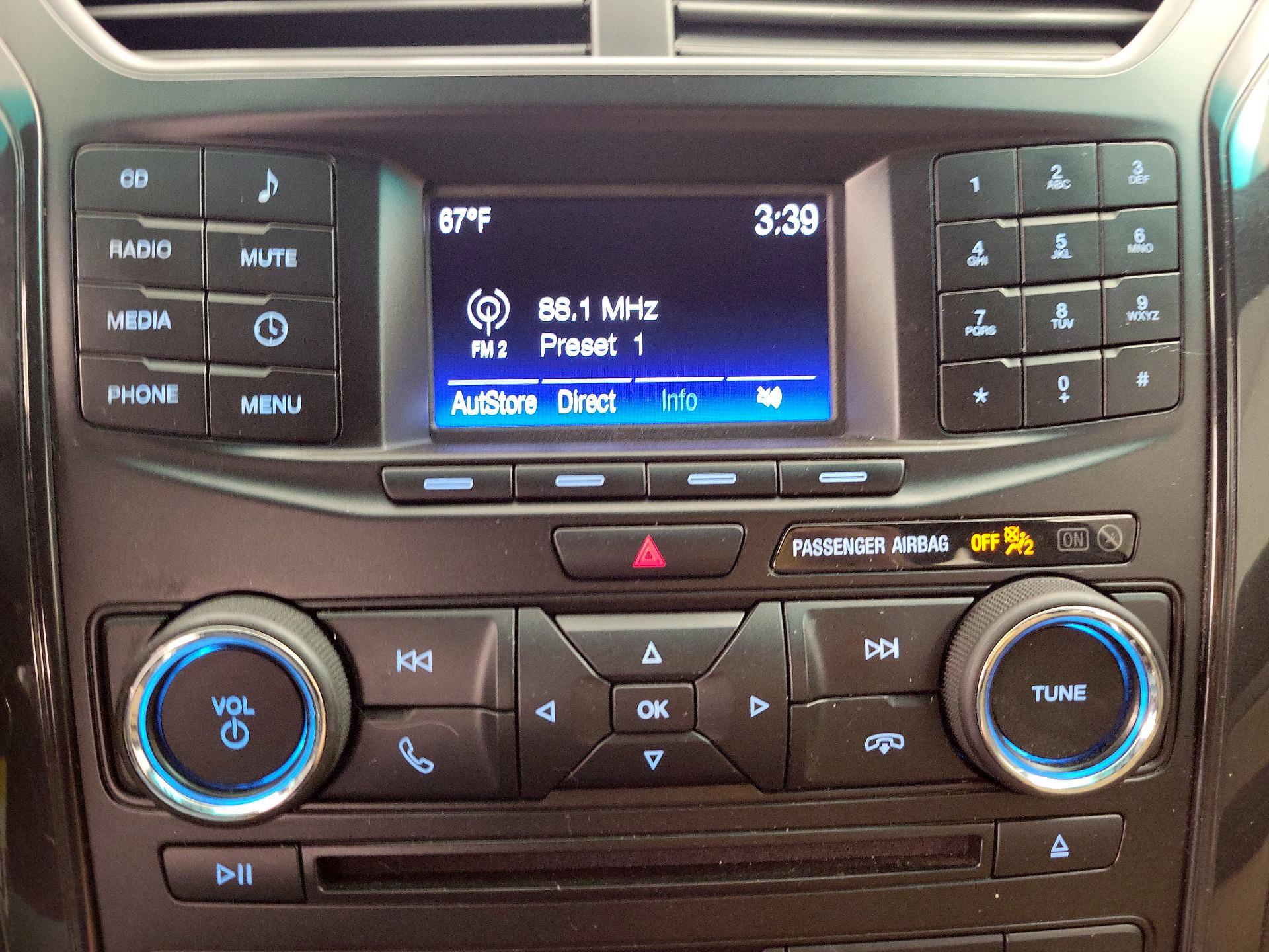 Thumbnail: 2017 Ford Explorer - 15