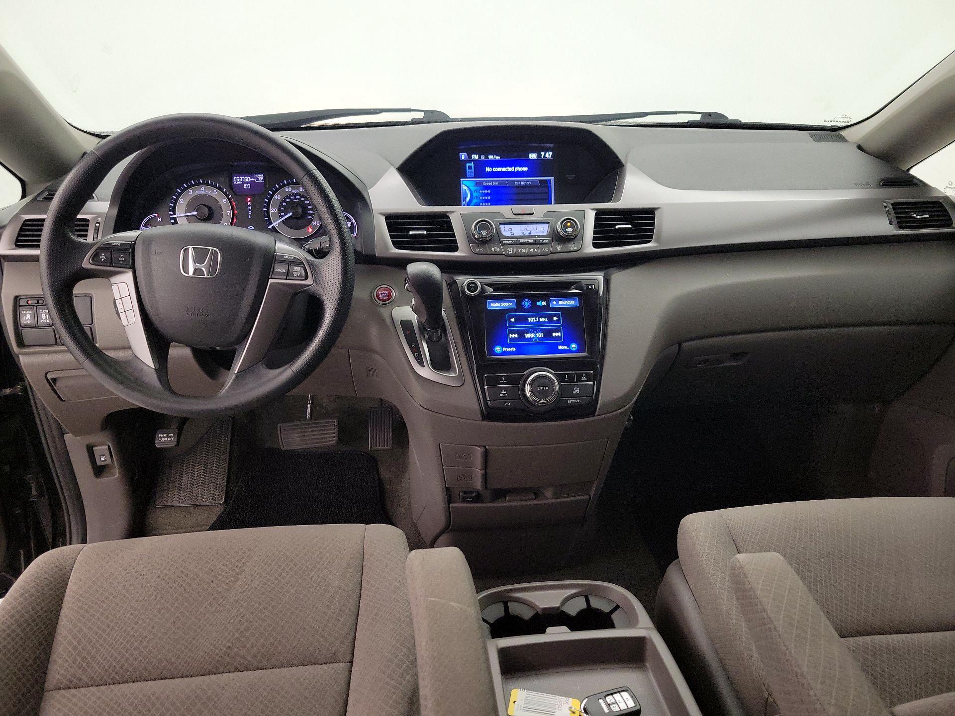 Thumbnail: 2015 Honda Odyssey - 9