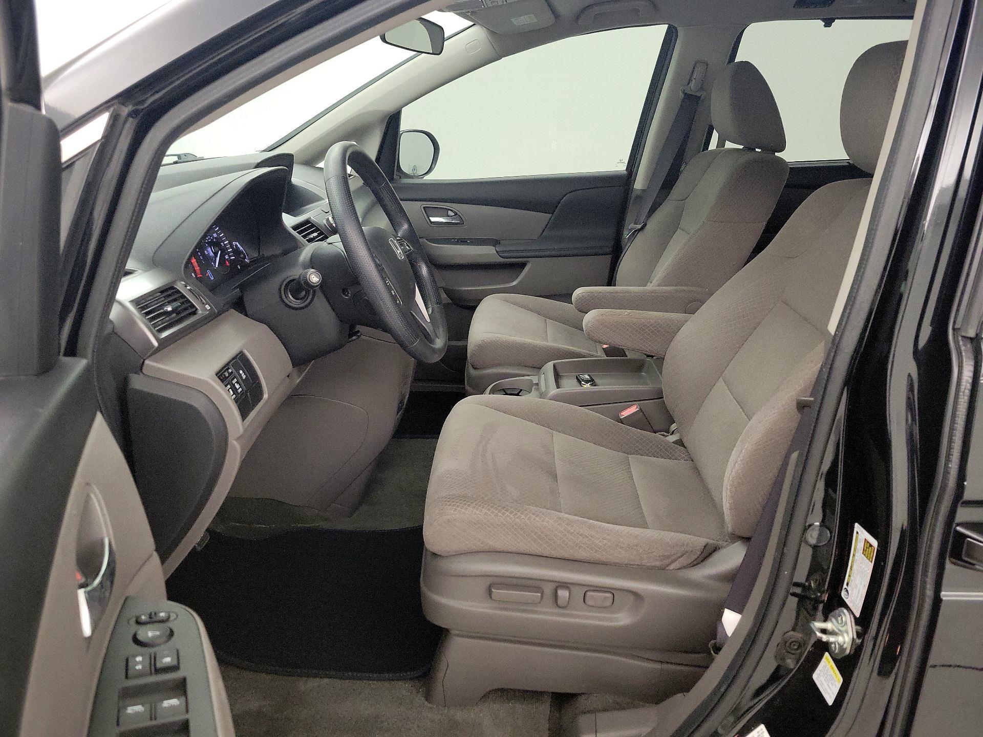 Thumbnail: 2015 Honda Odyssey - 11