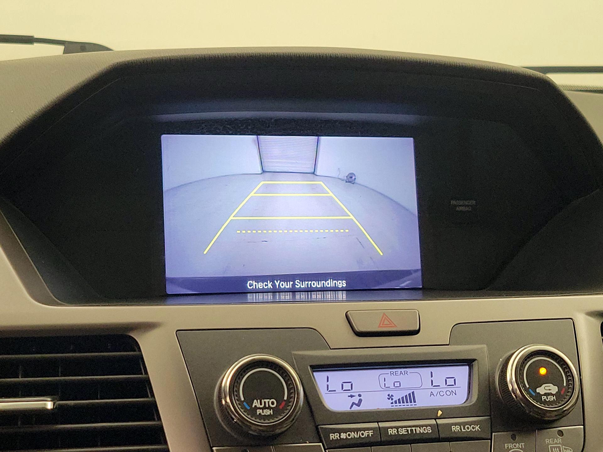 Thumbnail: 2015 Honda Odyssey - 14