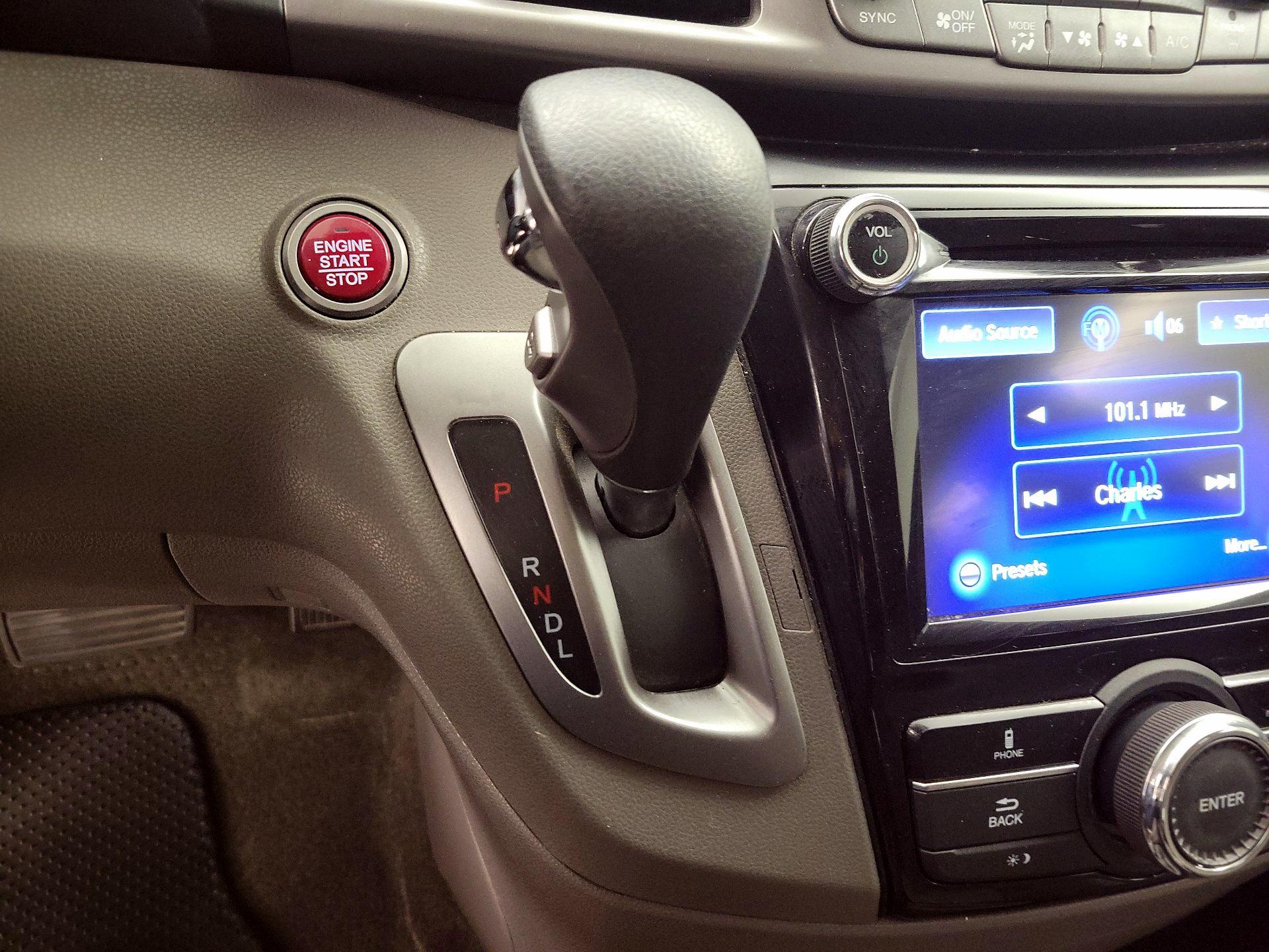 Thumbnail: 2015 Honda Odyssey - 17