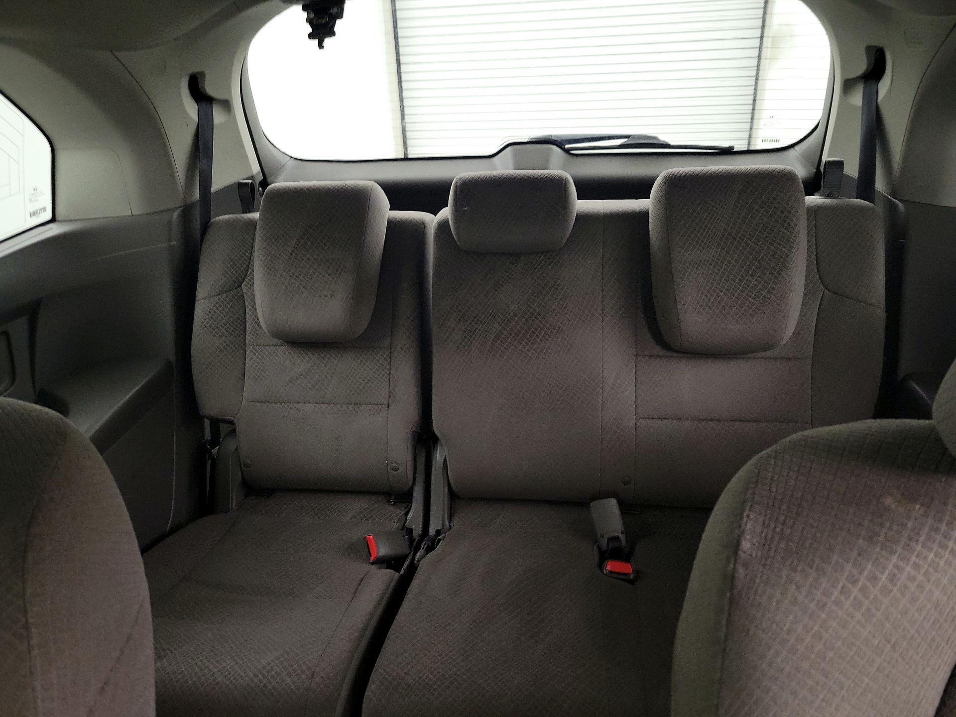 Thumbnail: 2015 Honda Odyssey - 20