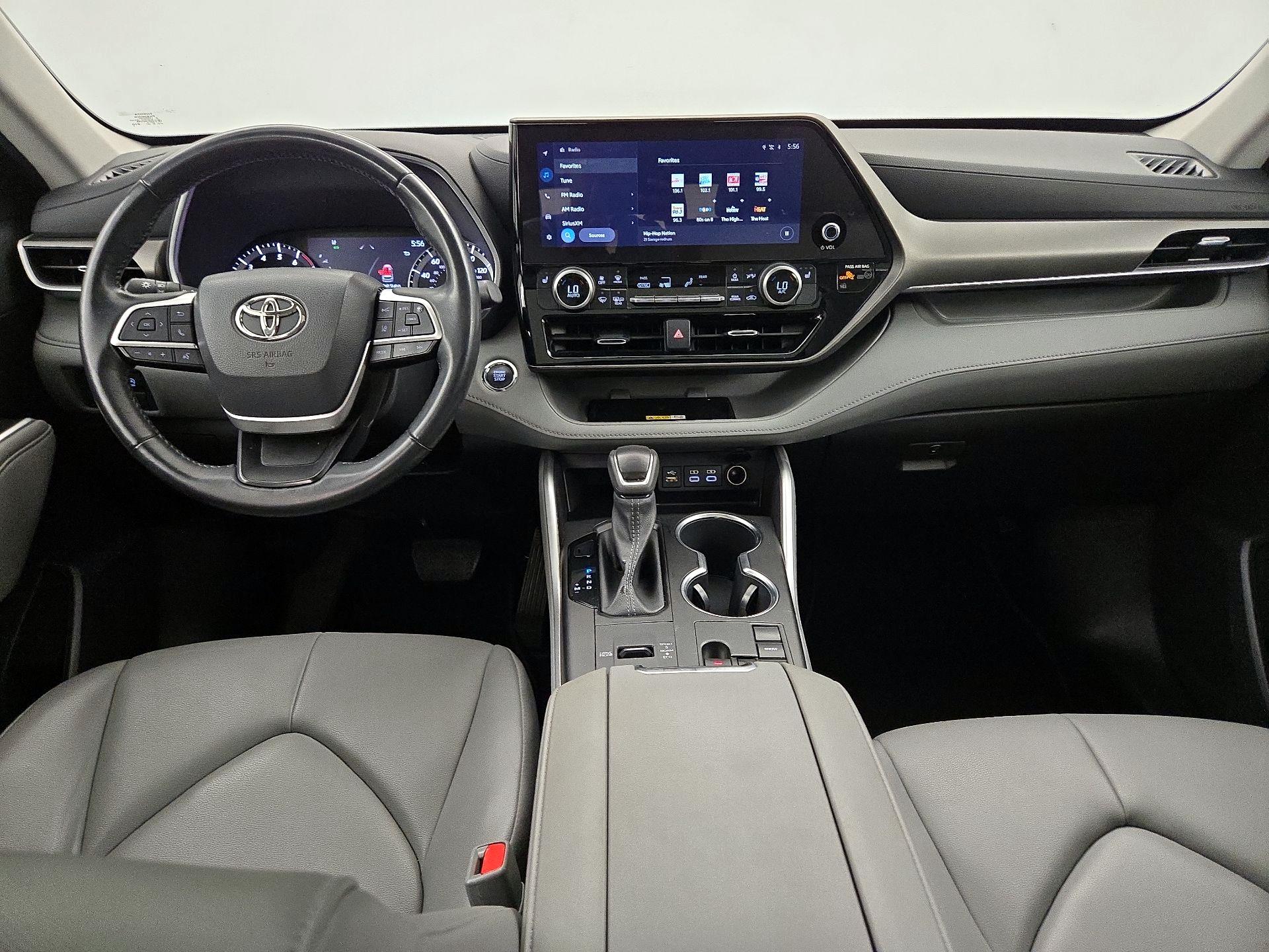 Thumbnail: 2023 Toyota Highlander - 9