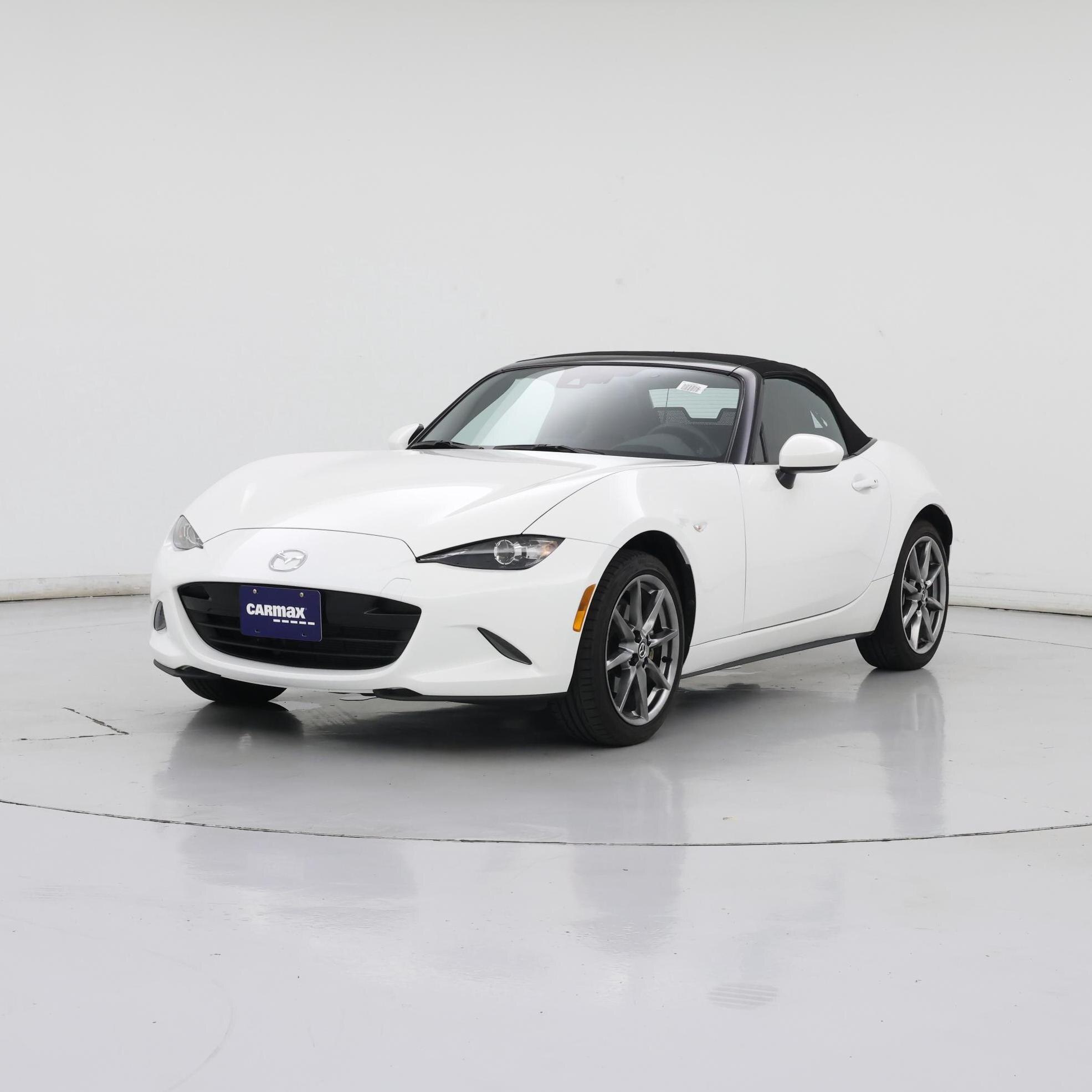 Thumbnail: 2023 Mazda MX-5 Miata - 4
