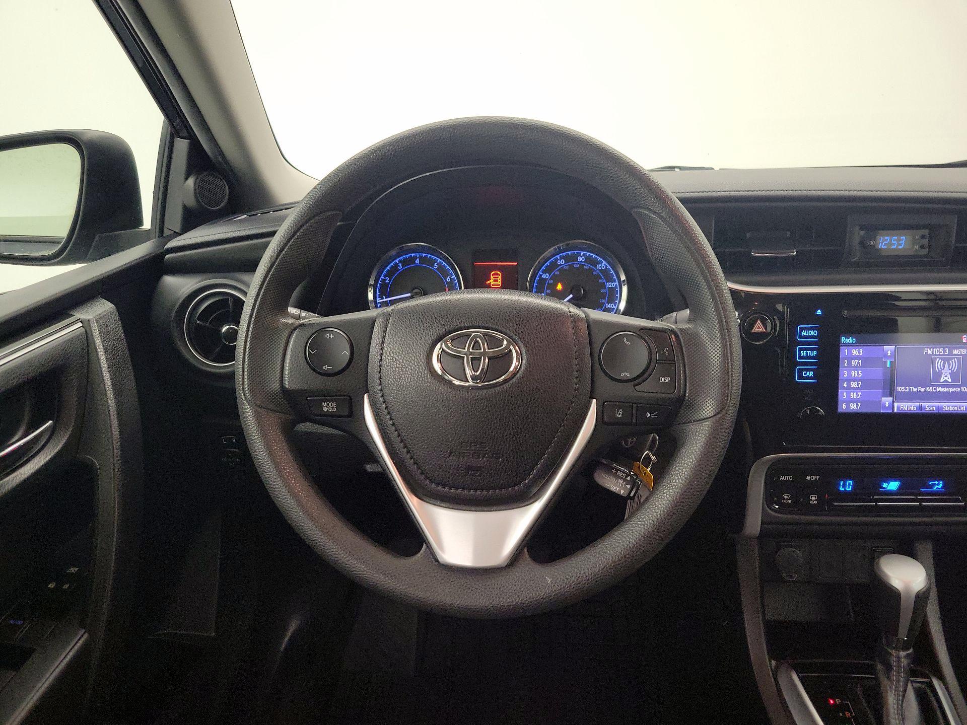 Thumbnail: 2019 Toyota Corolla - 10