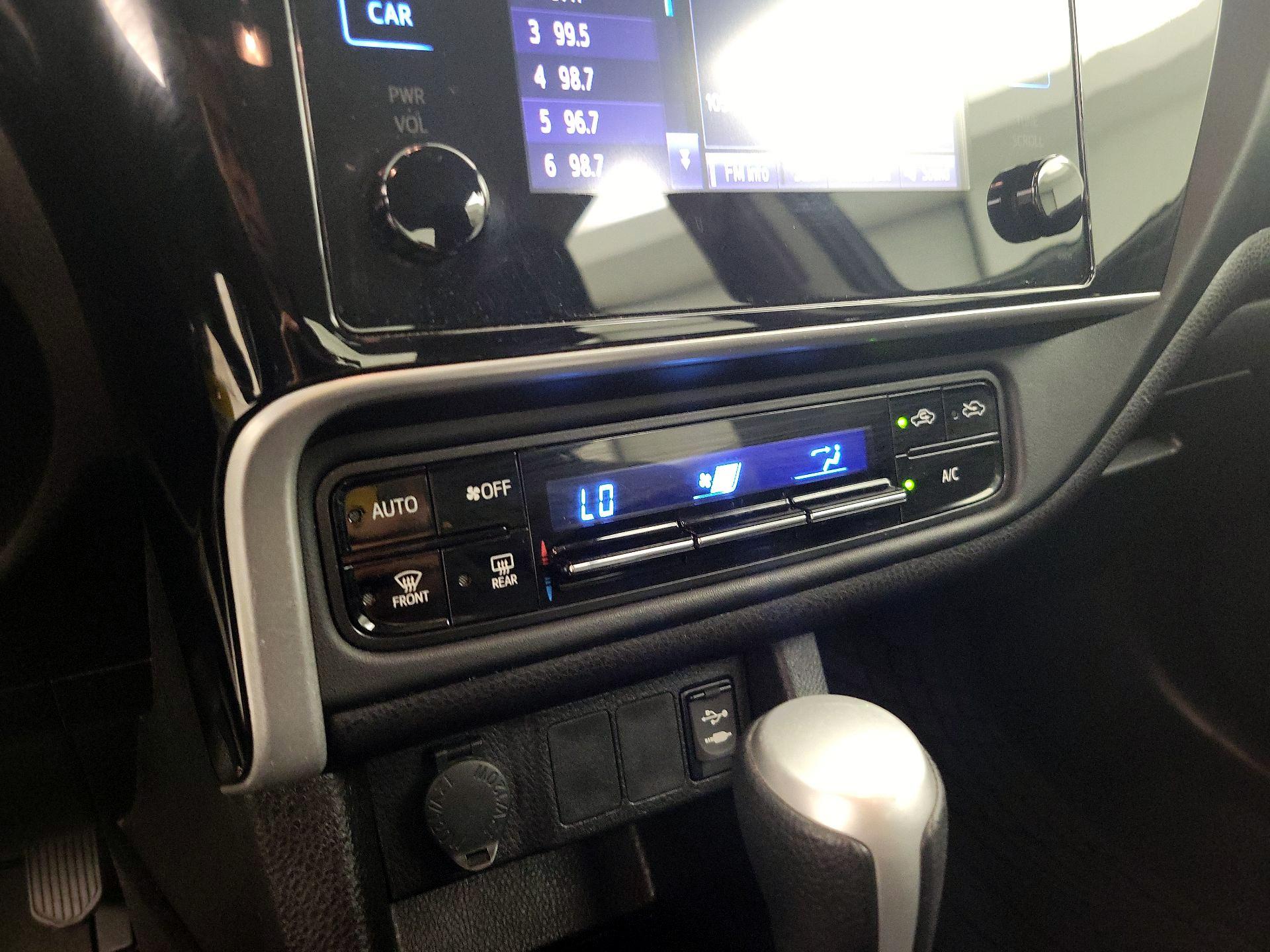 Thumbnail: 2019 Toyota Corolla - 16