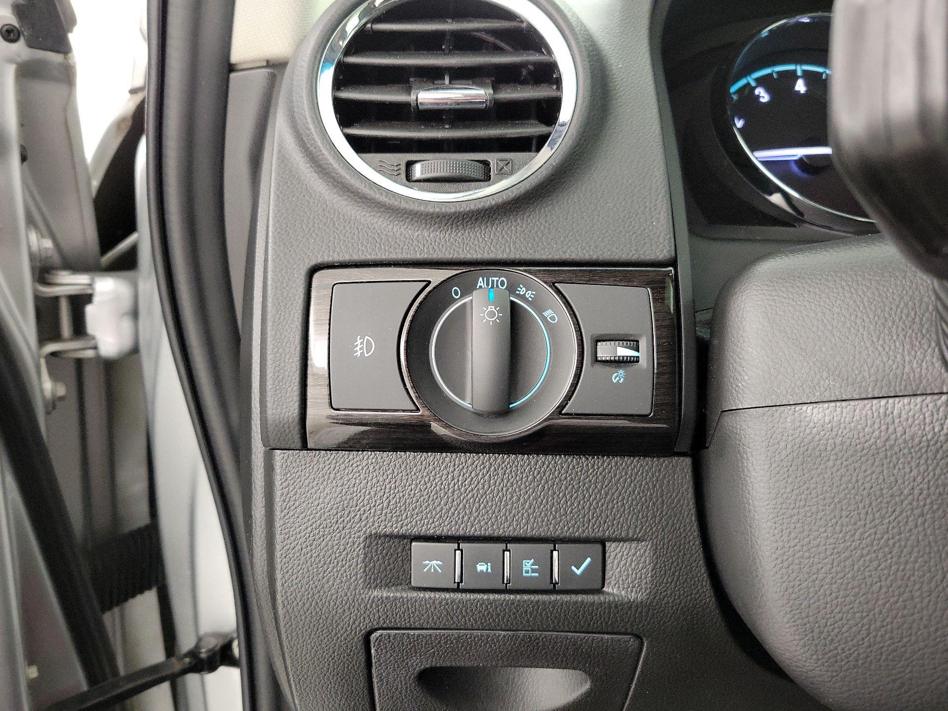 Thumbnail: 2014 Chevrolet Captiva Sport - 13