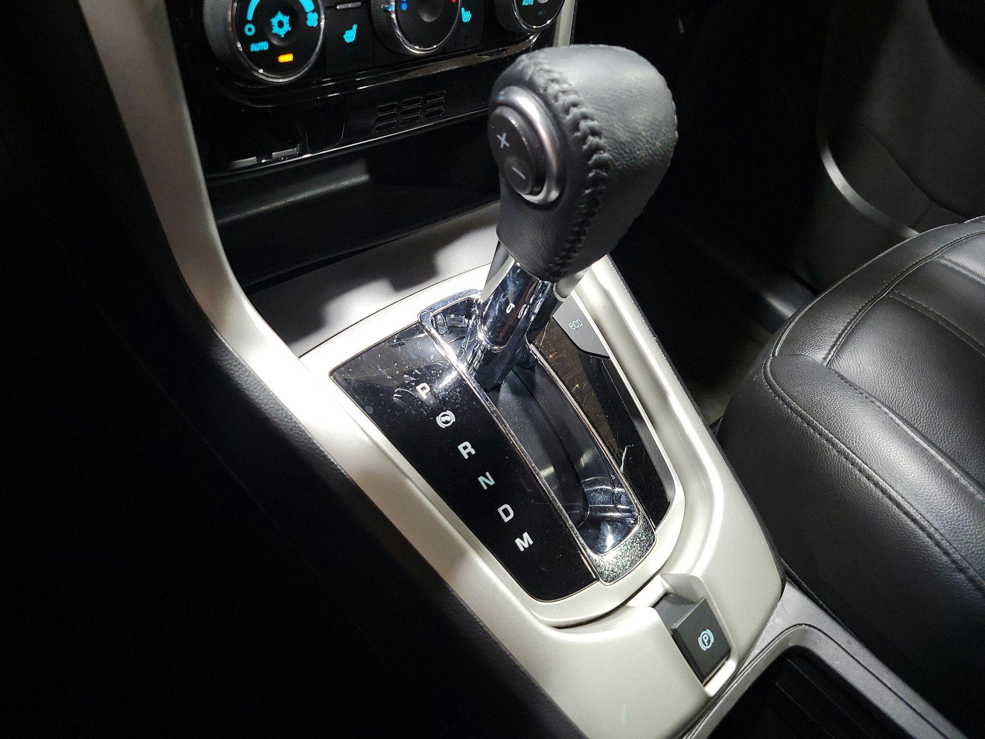 Thumbnail: 2014 Chevrolet Captiva Sport - 16