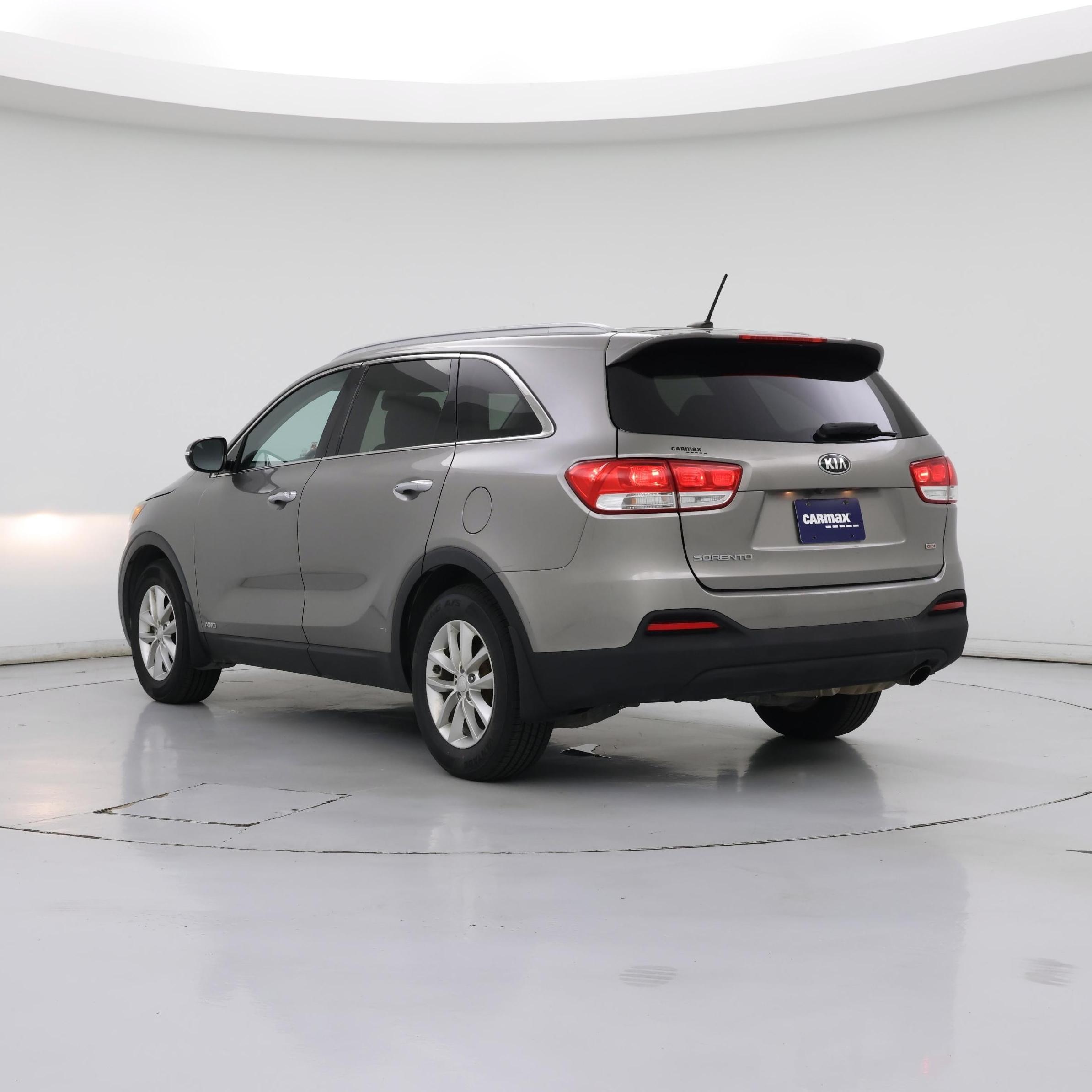 Thumbnail: 2017 Kia Sorento - 2