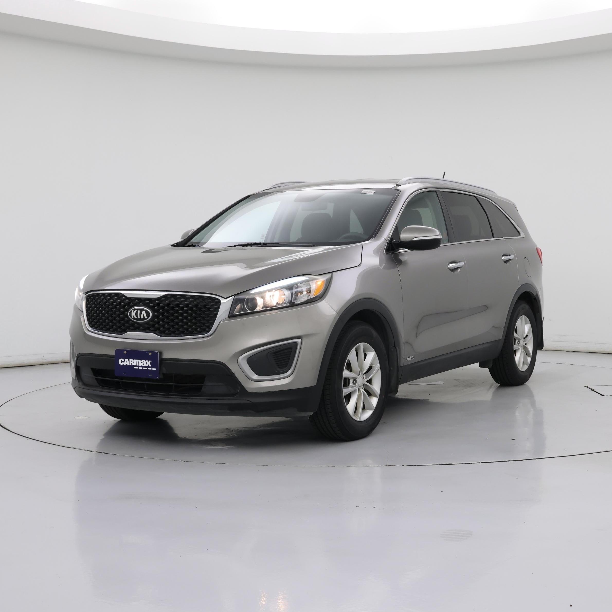 Thumbnail: 2017 Kia Sorento - 4