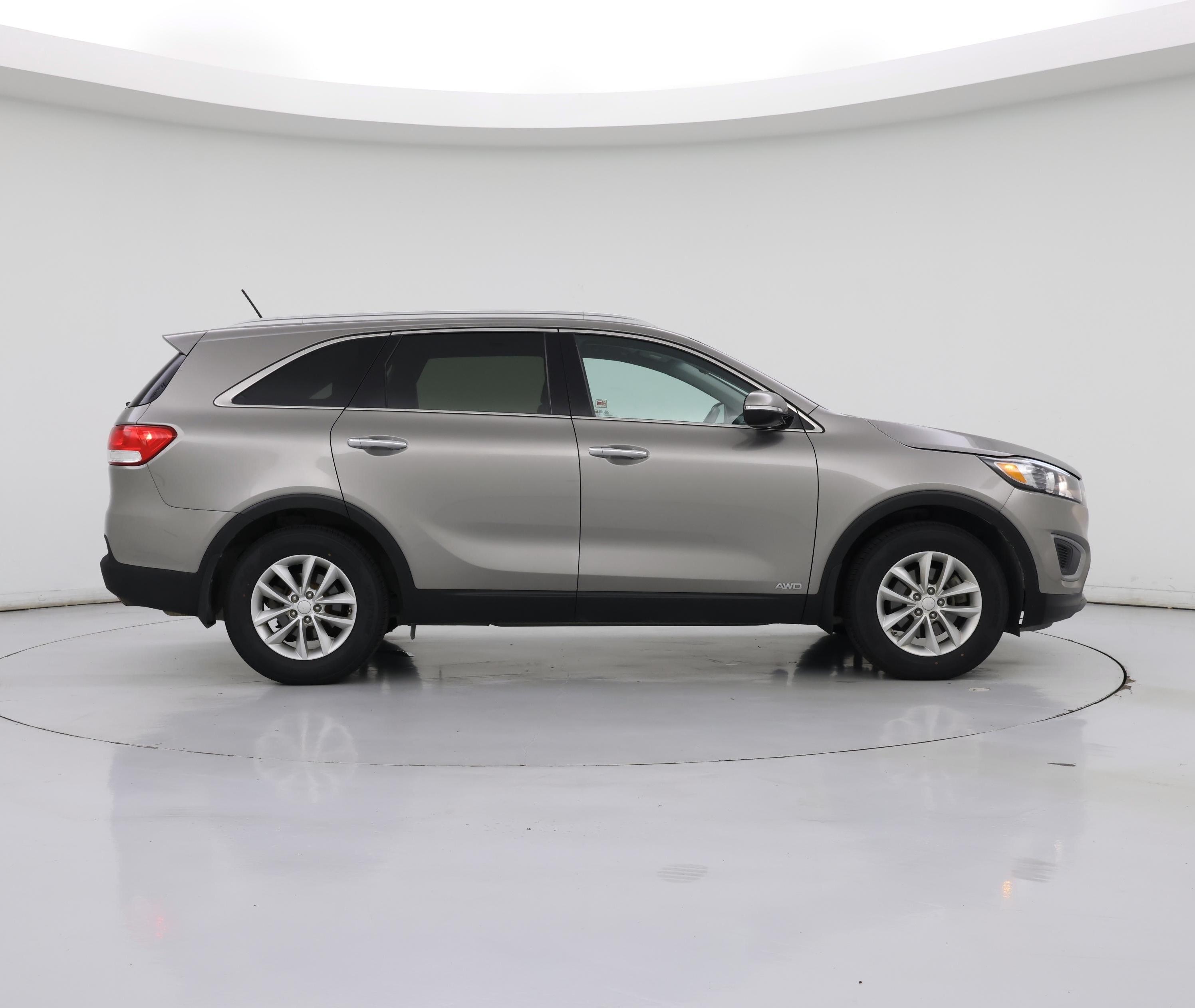 Thumbnail: 2017 Kia Sorento - 7