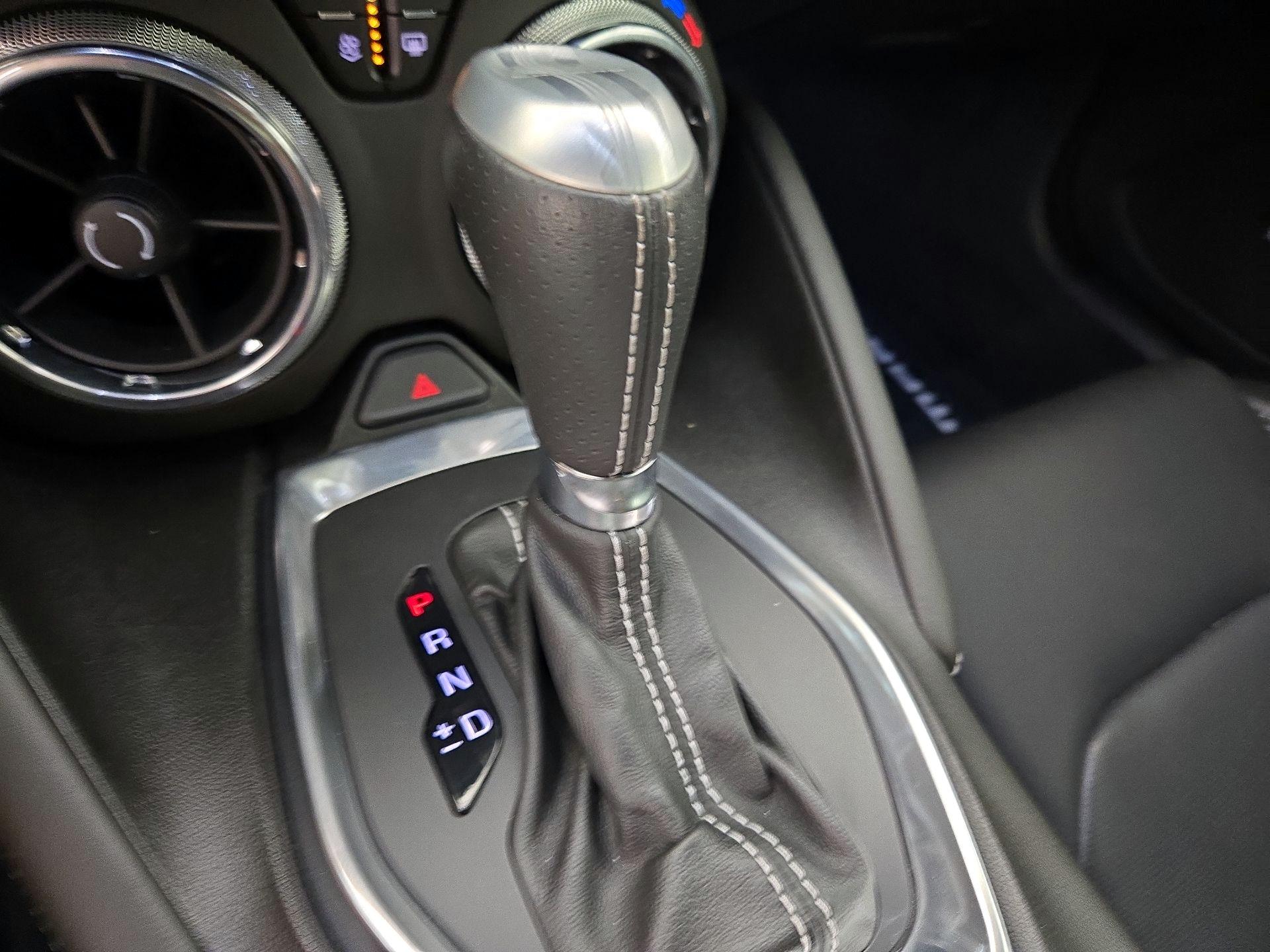 Thumbnail: 2018 Chevrolet Camaro - 18