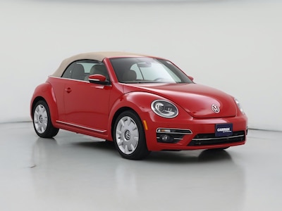 Red 2019 Volkswagen Beetle SE