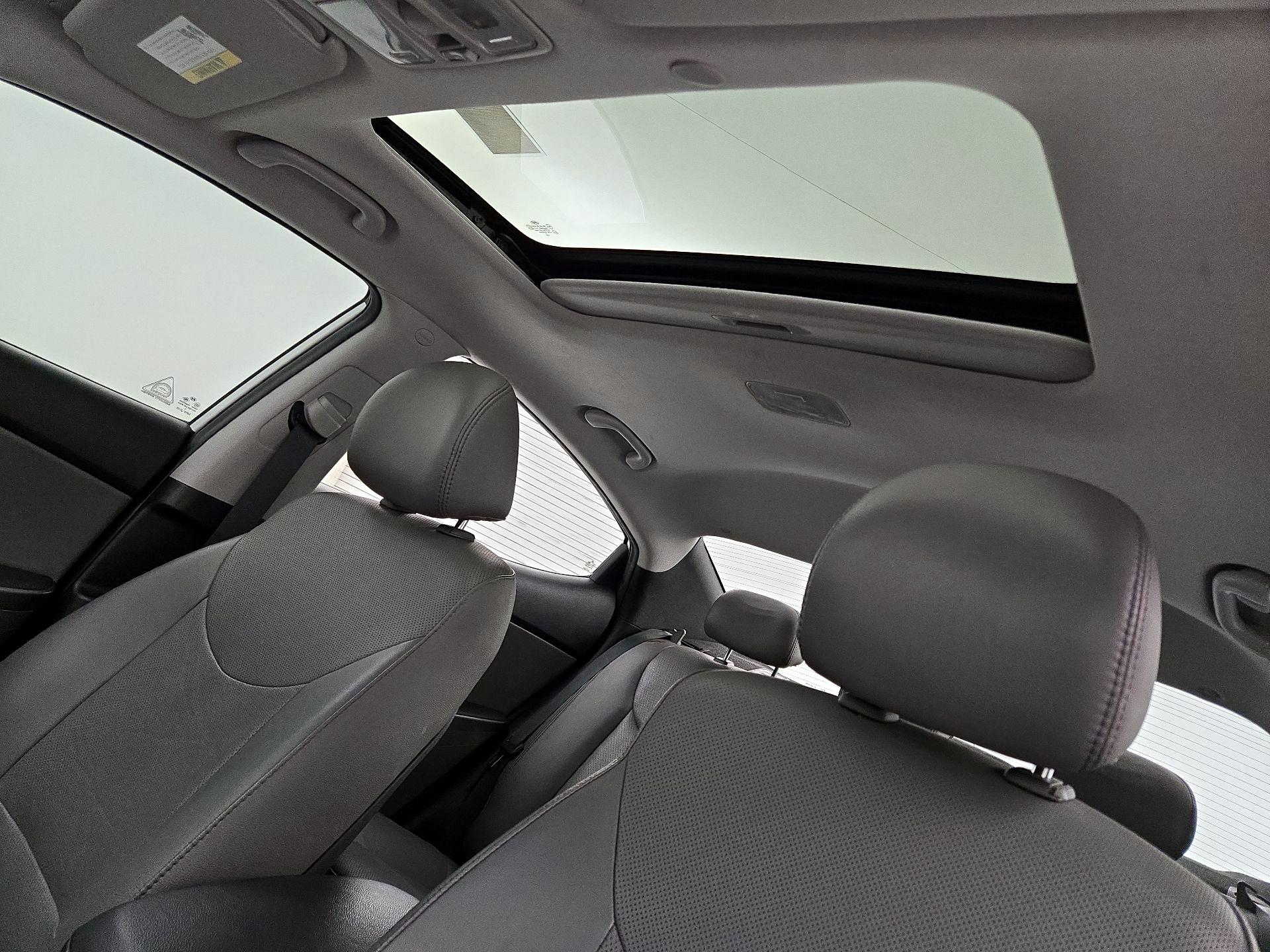 Thumbnail: 2014 Hyundai Elantra - 20