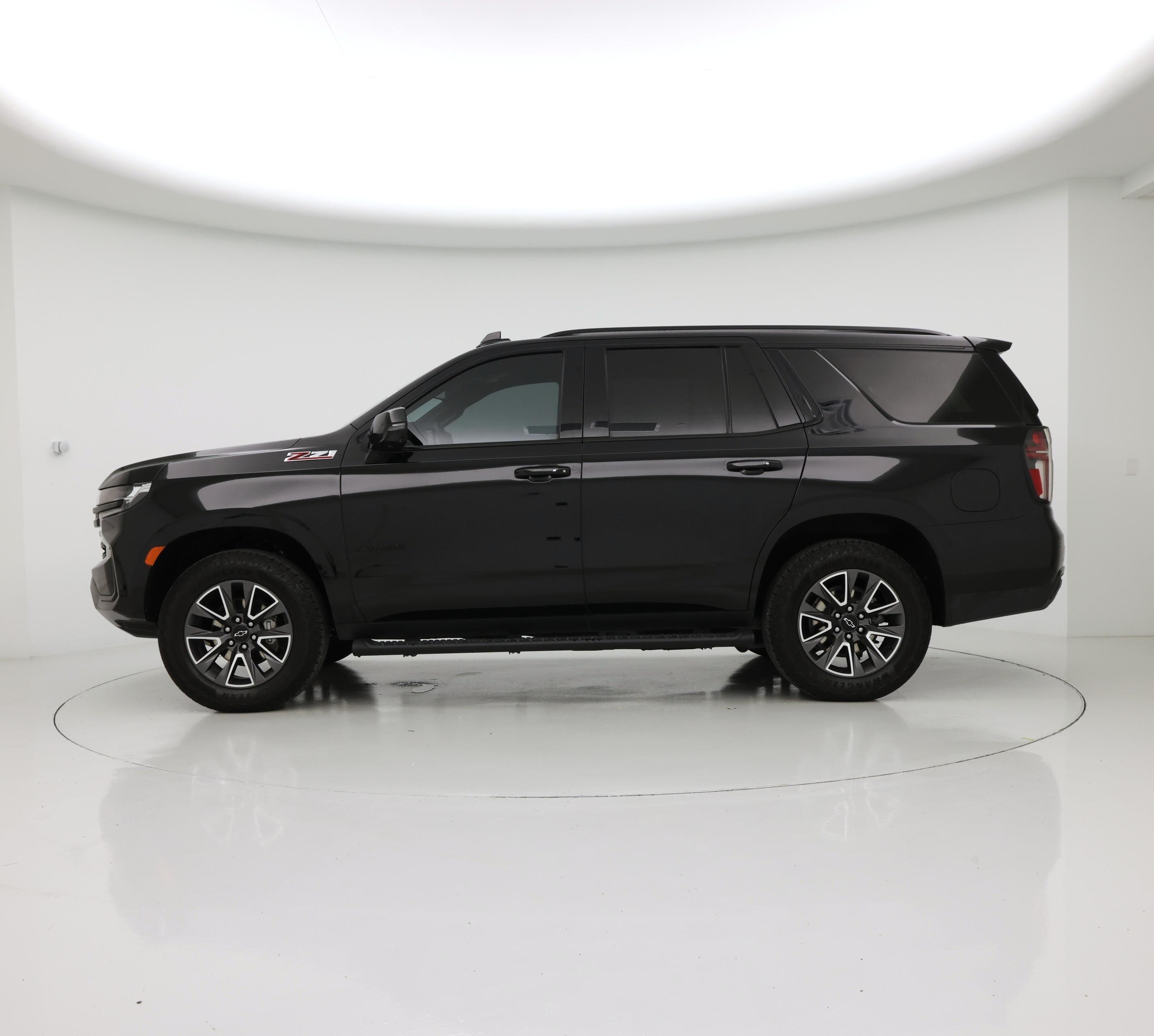 Thumbnail: 2024 Chevrolet Tahoe - 3