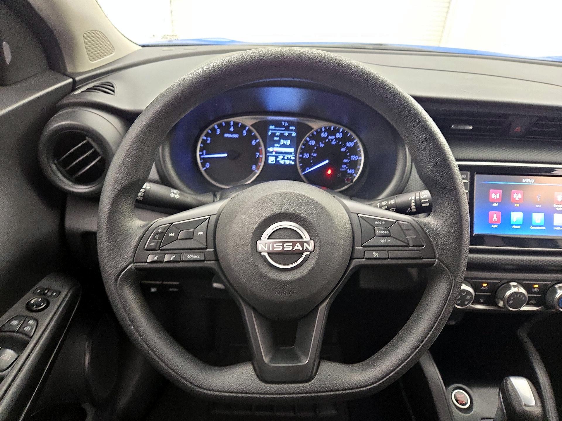 Thumbnail: 2023 Nissan Kicks - 10