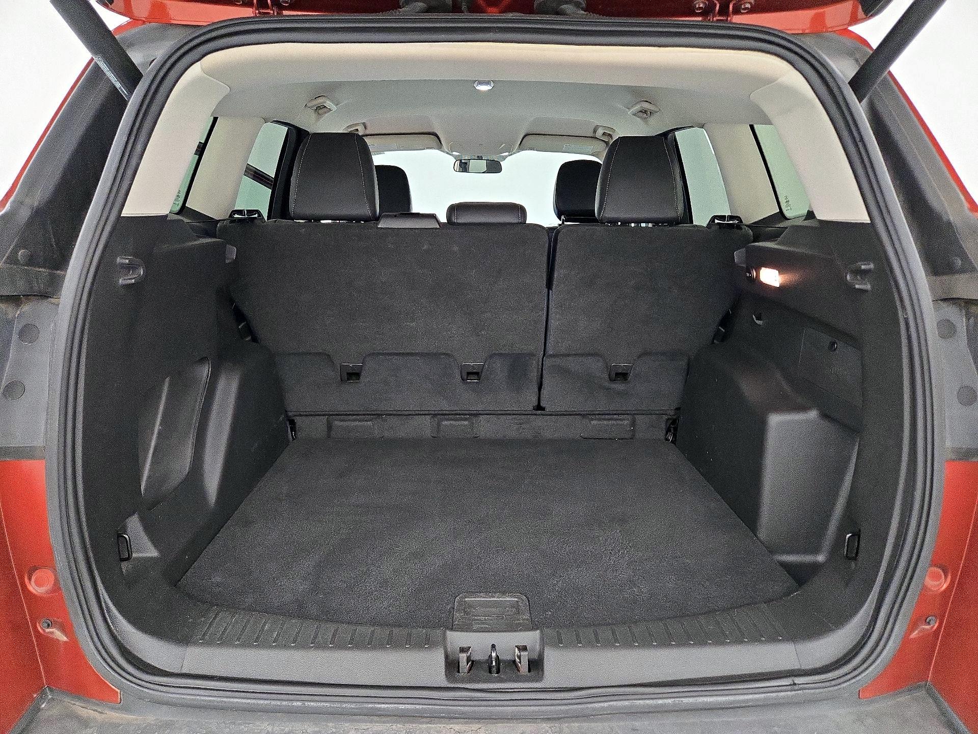 Thumbnail: 2019 Ford Escape - 20