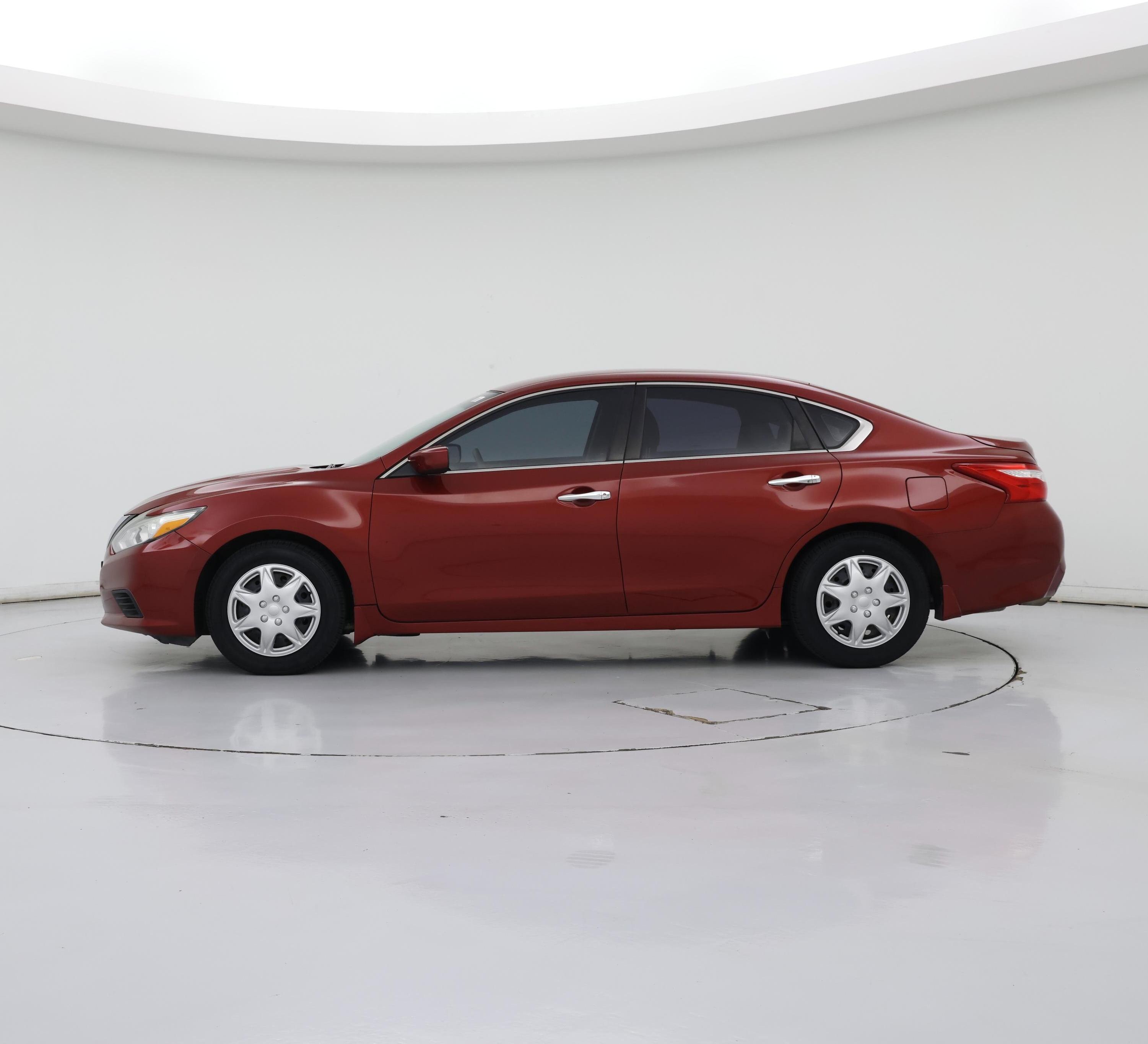 Thumbnail: 2016 Nissan Altima - 3