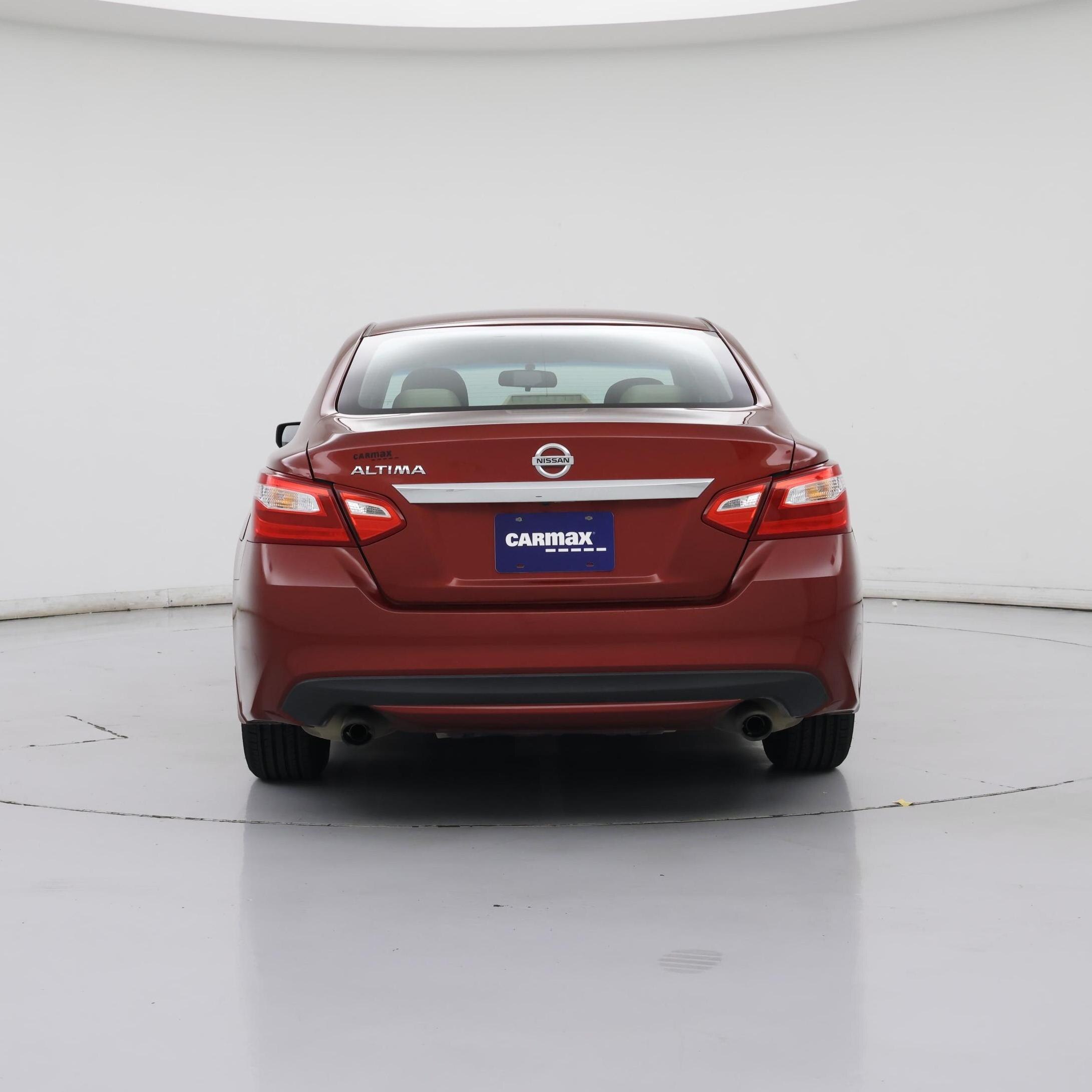 Thumbnail: 2016 Nissan Altima - 6
