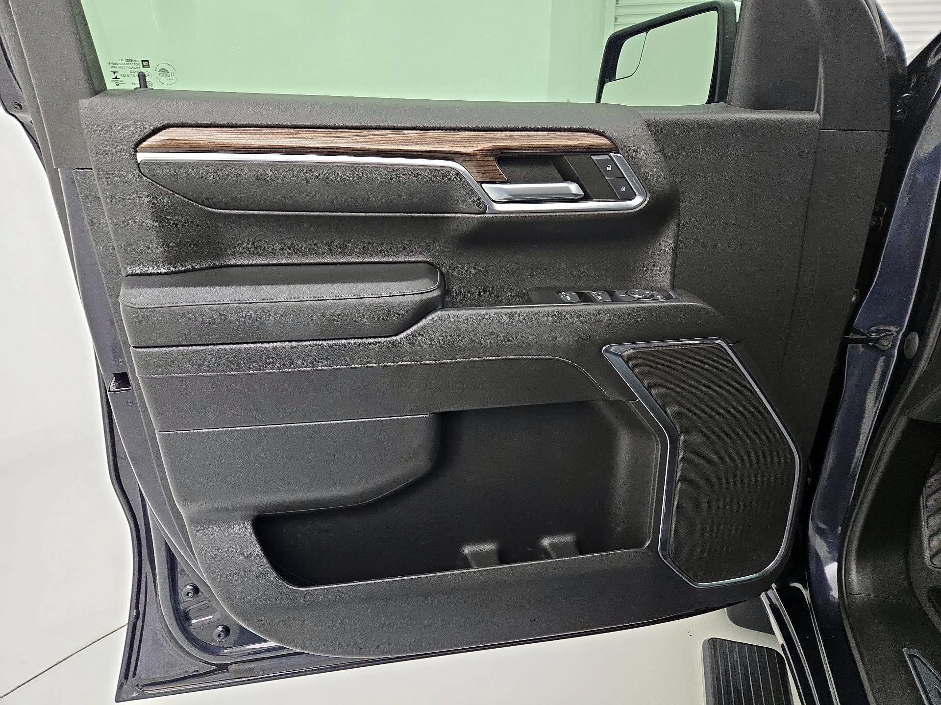 Thumbnail: 2023 Chevrolet Silverado 1500 - 12
