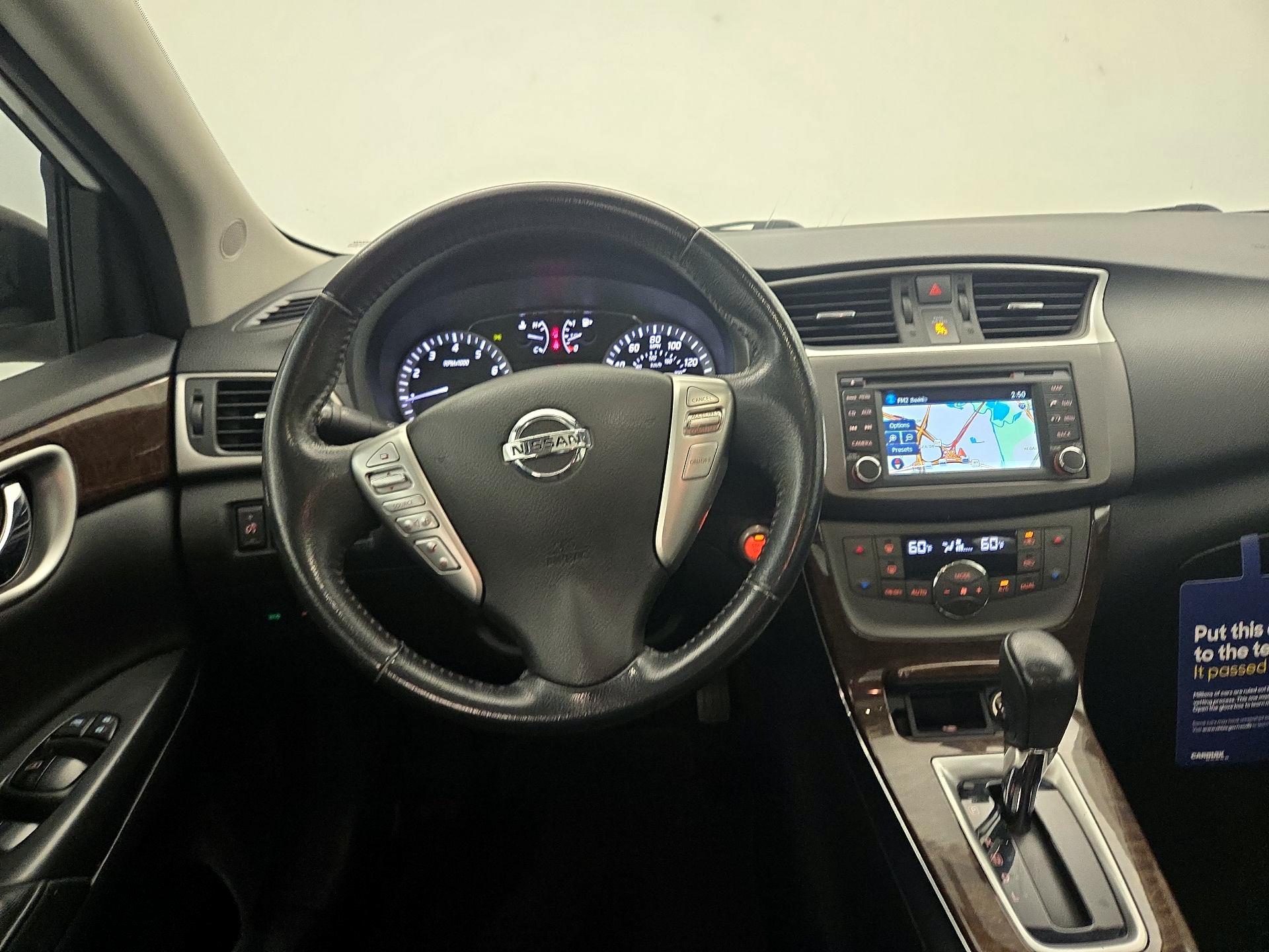 Thumbnail: 2013 Nissan Sentra - 10